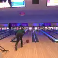 Isobel flings a ball, Ten-Pin Bowling, Riverside, Norwich - 3rd January 2016