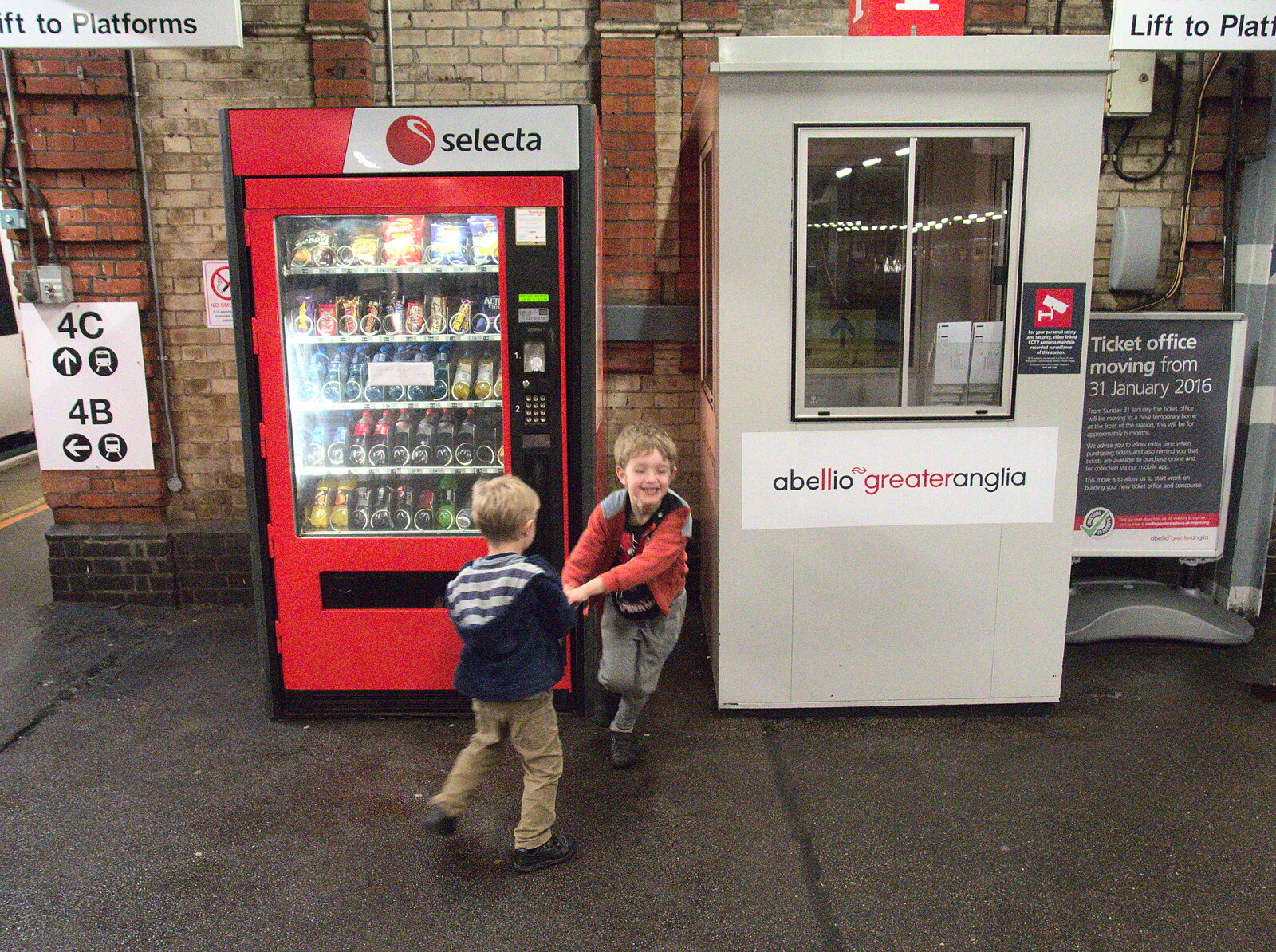 The boys gravitate to the food machine from Isobel Goes to Lyon, Ipswich Station, Burrell Road - 24th January 2016