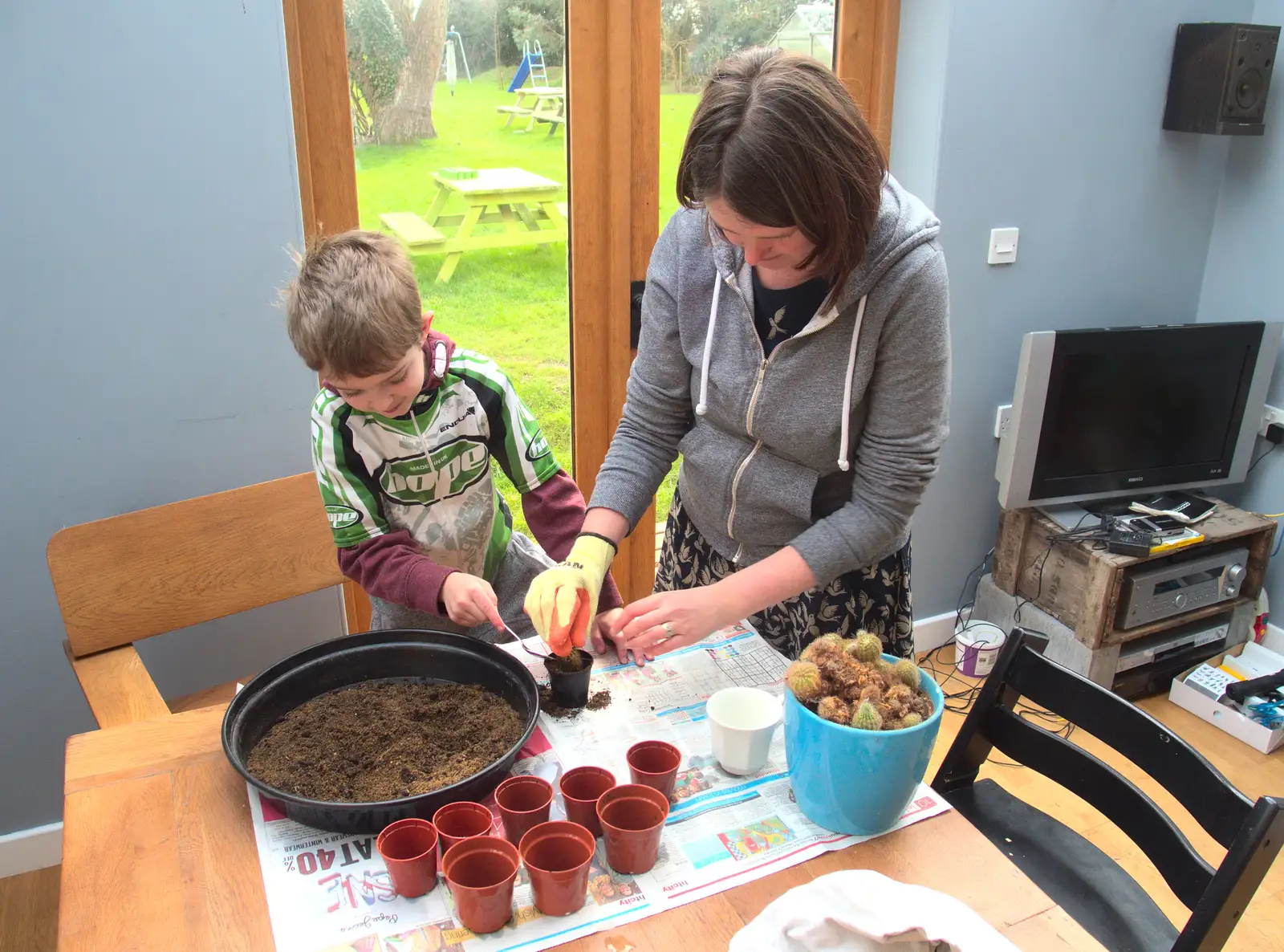 Fred and Isobel pot up some cacti, from February Cactus Randomness, London and Brome, Suffolk - 14th February 2016