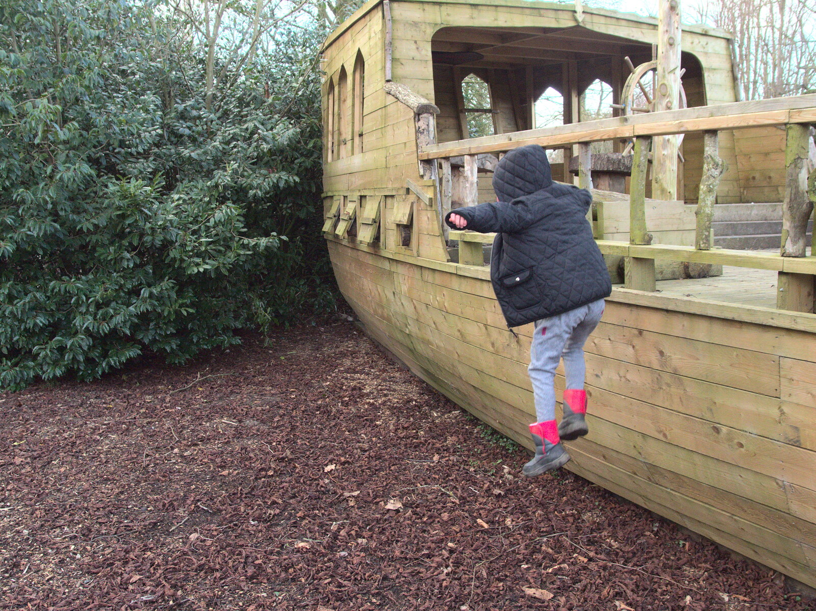 February Cactus Randomness, London and Brome, Suffolk - 14th February 2016: Harry jumps off the ship