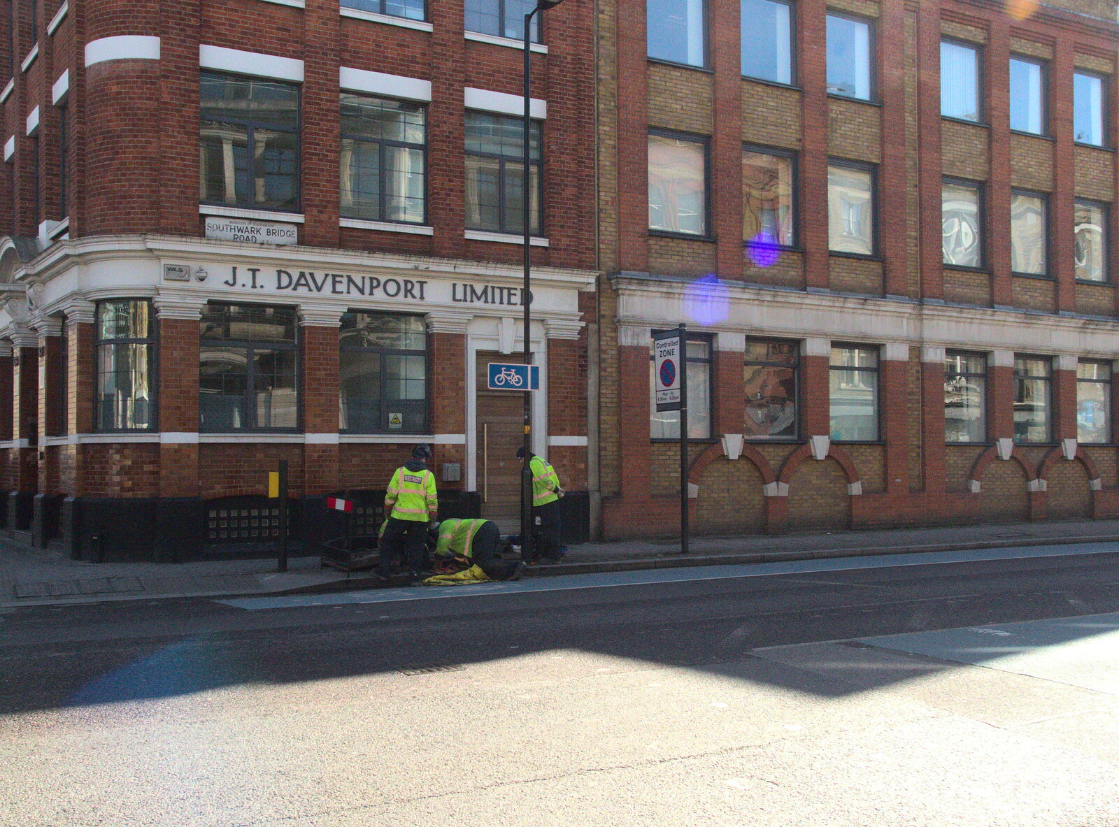 There's an electrical issue outside the office from A SwiftKey Power Cut, Southwark Bridge Road, London - 4th March 2016