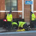 Two men work, two men watch, A SwiftKey Power Cut, Southwark Bridge Road, London - 4th March 2016