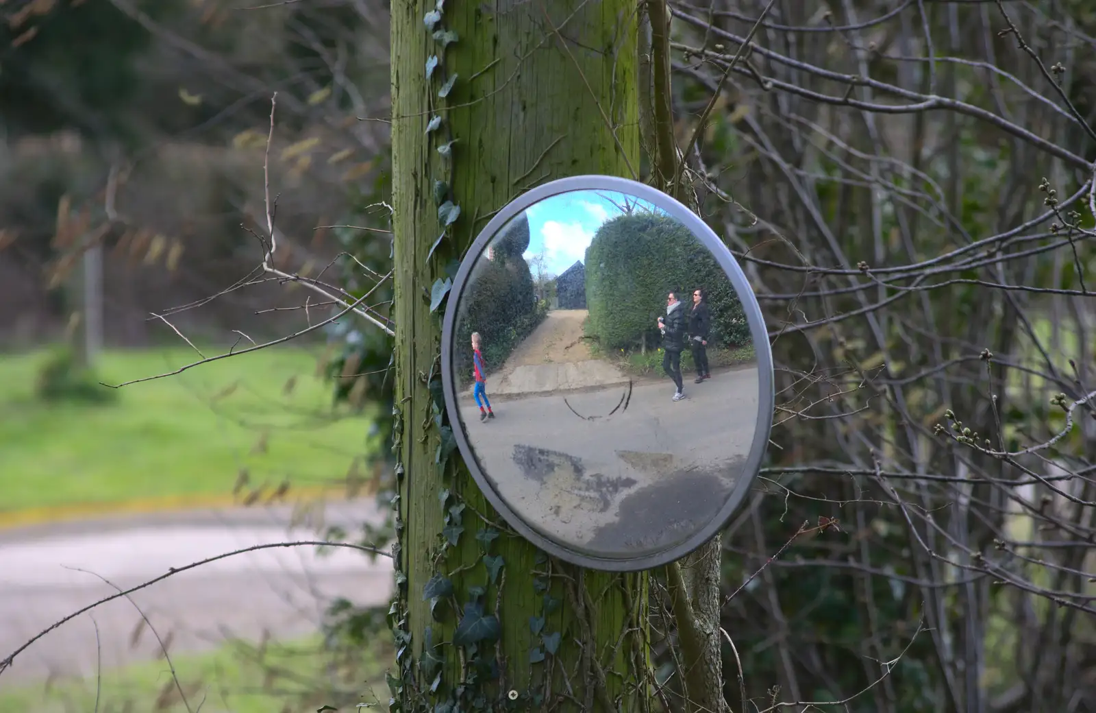 Harry and Da Gorls walk past a mirror, from Harry's Birthday, Brome, Suffolk - 28th March 2016