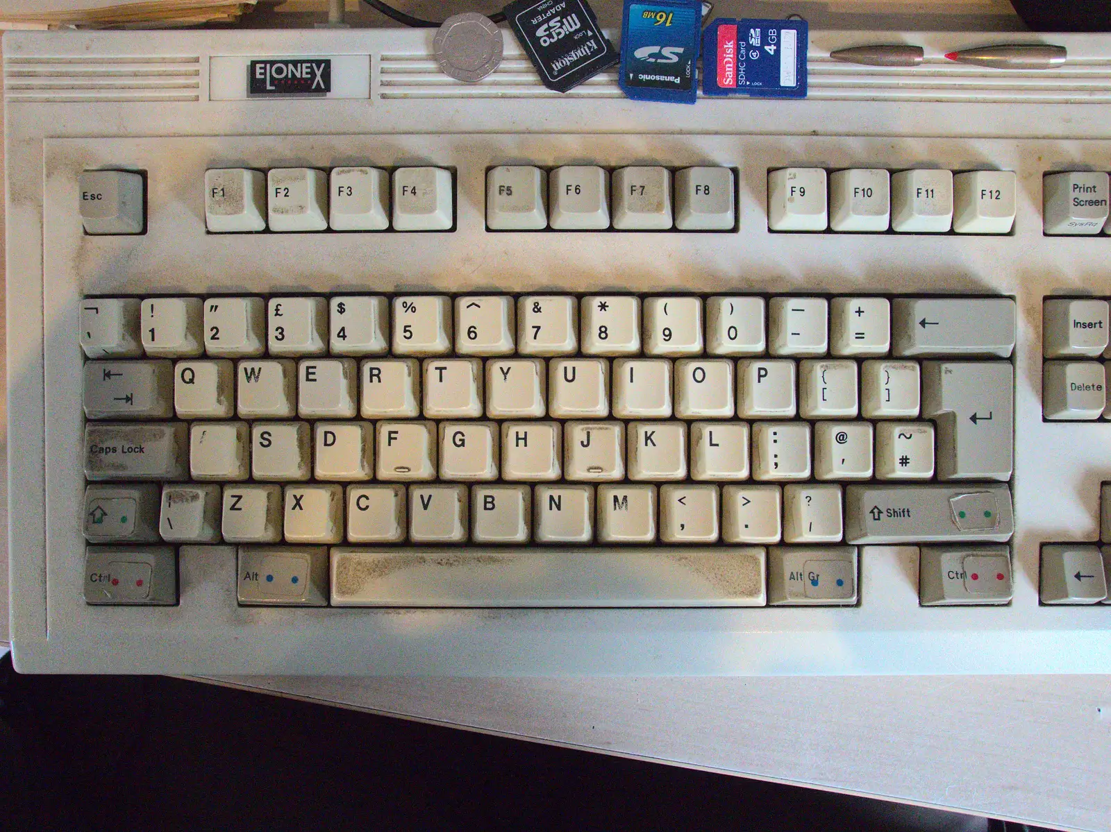 Nosher's keyboard from 1991, from Sarah's Birthday, Pulham Market Village Hall, Pulham, Norfolk - 2nd April 2016