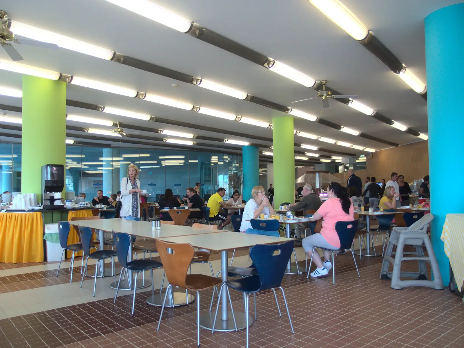 Hotel canteen, 80s style, from A Trip to Albufeira: The Hotel Paraiso, Portugal - 3rd April 2016