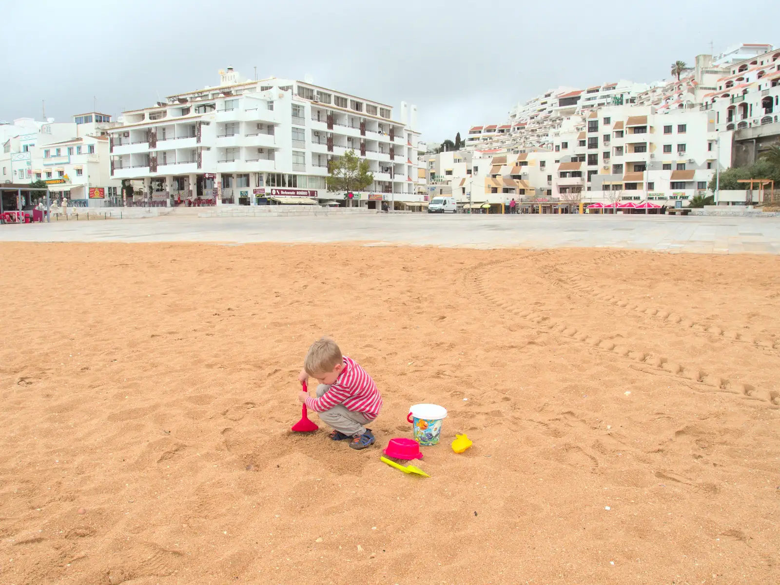 Harry digs away in the sand, from A Trip to Albufeira: The Hotel Paraiso, Portugal - 3rd April 2016