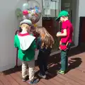 Harry, Elanna and Fred at the ball machine, A Trip to Albufeira: The Hotel Paraiso, Portugal - 3rd April 2016