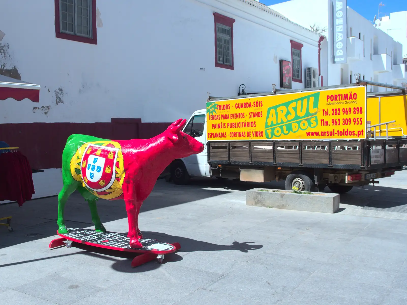 A cow in the style of the flag of Portugal, from Gary and Vanessa's Barbeque, Alcantarilha, Algarve, Portugal - 7th April 2016