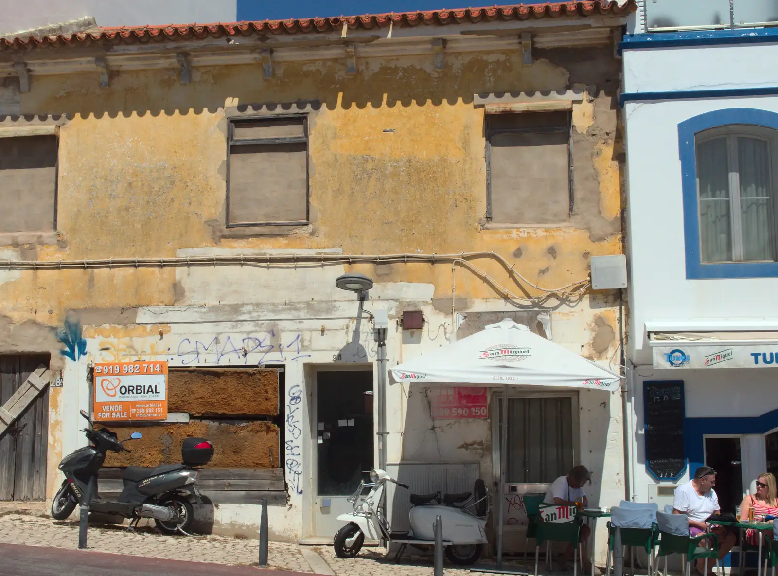 Derelict building, from Gary and Vanessa's Barbeque, Alcantarilha, Algarve, Portugal - 7th April 2016