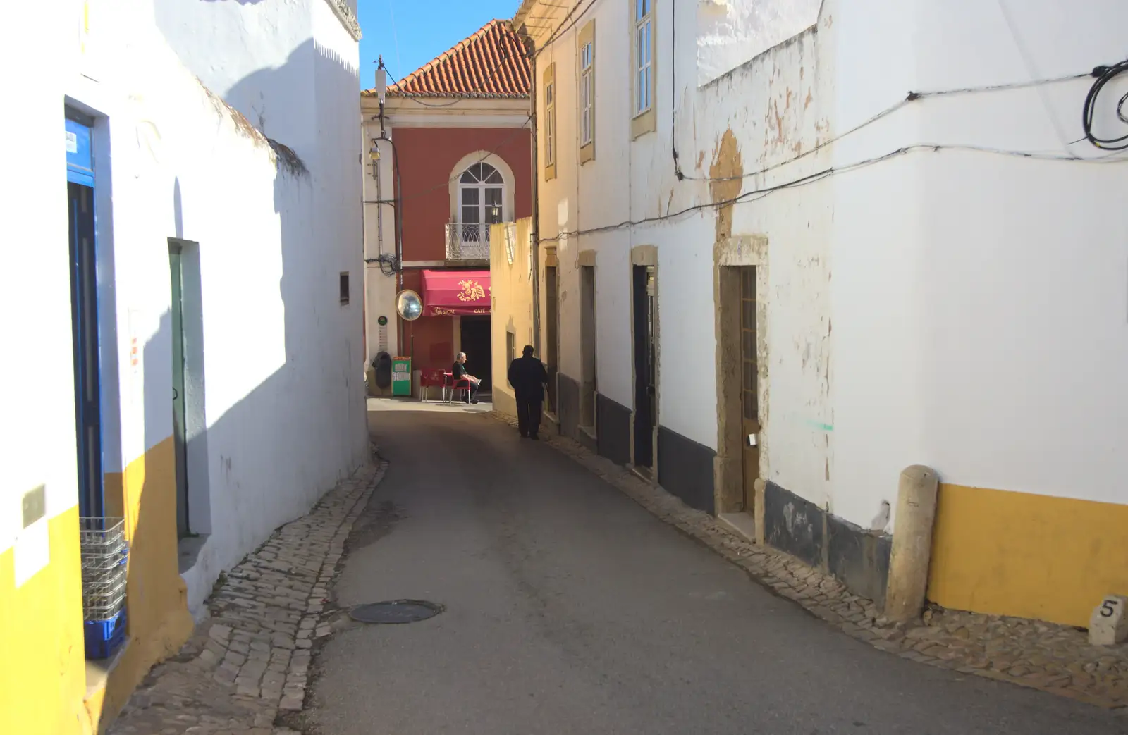 Alcantarilha back street, from Gary and Vanessa's Barbeque, Alcantarilha, Algarve, Portugal - 7th April 2016