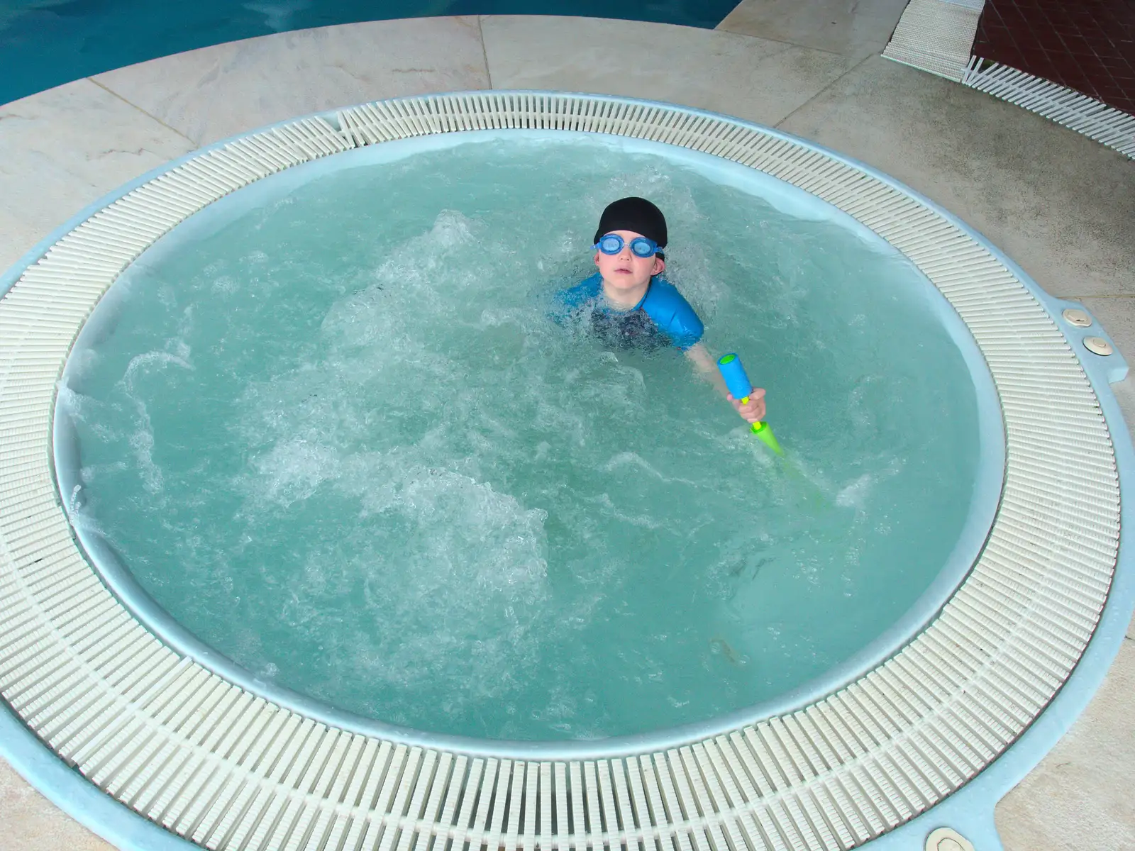 Fred in the Jacuzzi, from Last Days and the Journey Home, Albufeira, Portugal - 9th April 2016