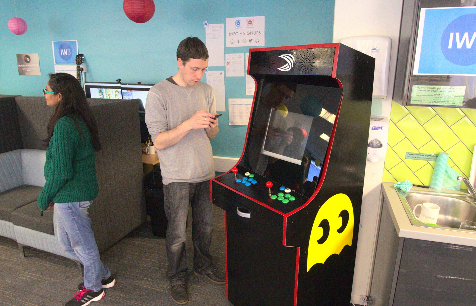 The arcade cabinet from a few innovations ago from A SwiftKey Innovation Week, Southwark, London - 22nd April 2016