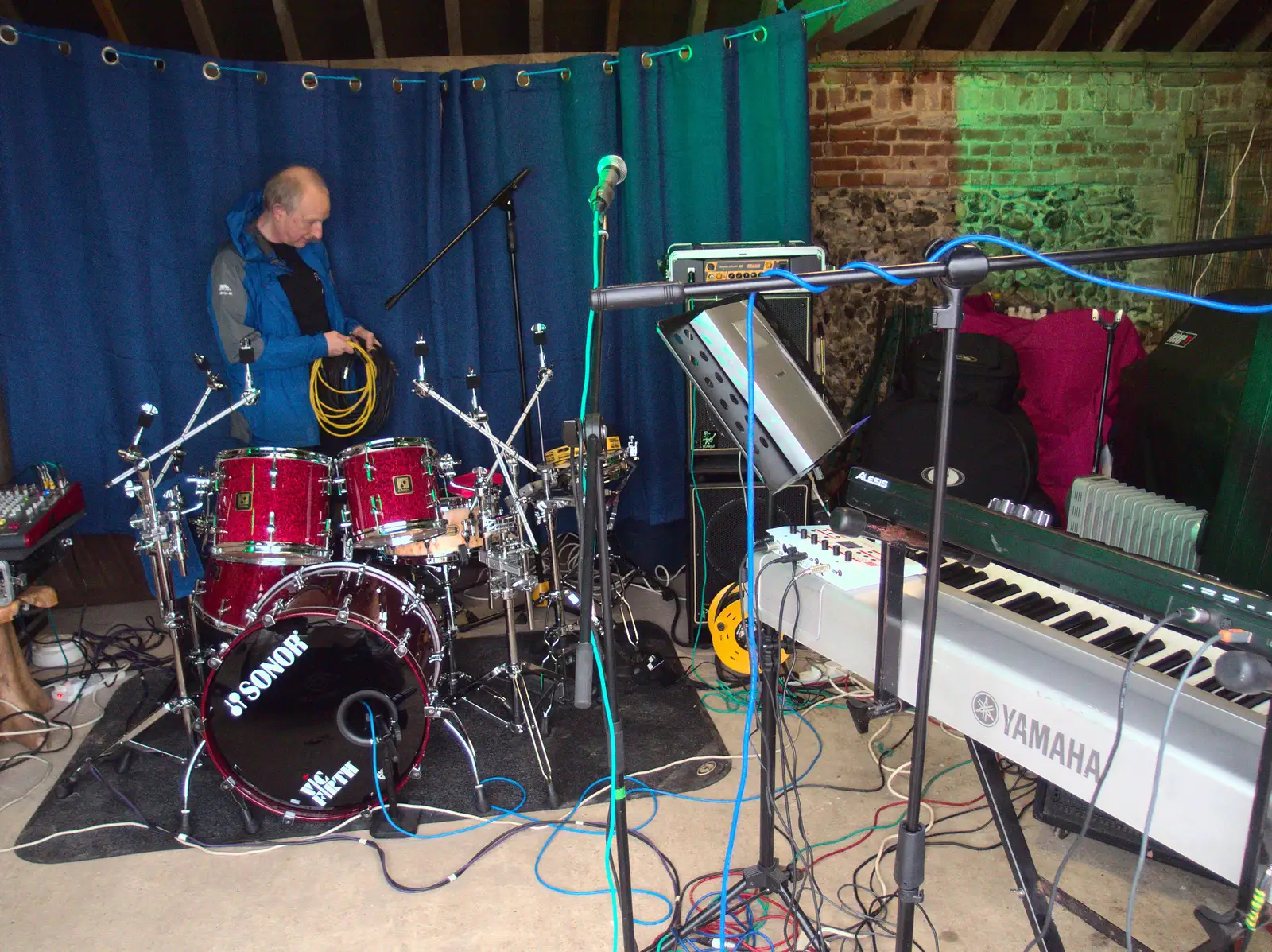 The band sets up in a shed, from The BSCC at the Hoxne Swan, and Mint Street Hula, Suffolk and London - 4th May 2016