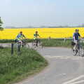 The bike club turns right onto Gravel Bank, The BSCC Cycling Weekender, Outwell, West Norfolk - 7th May 2016