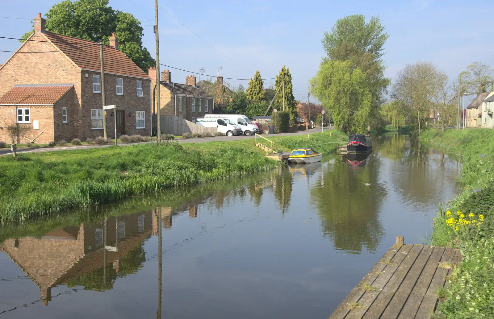 The River Nene's old course through Outwell, from The BSCC Cycling Weekender, Outwell, West Norfolk - 7th May 2016