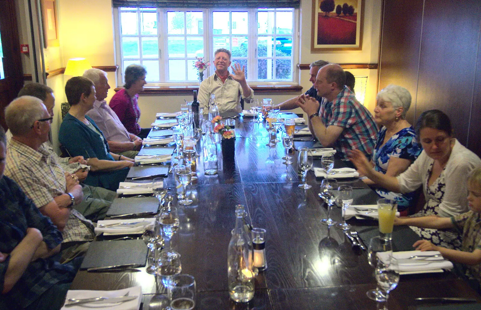 Gaz gets head of the table, from The BSCC Cycling Weekender, Outwell, West Norfolk - 7th May 2016