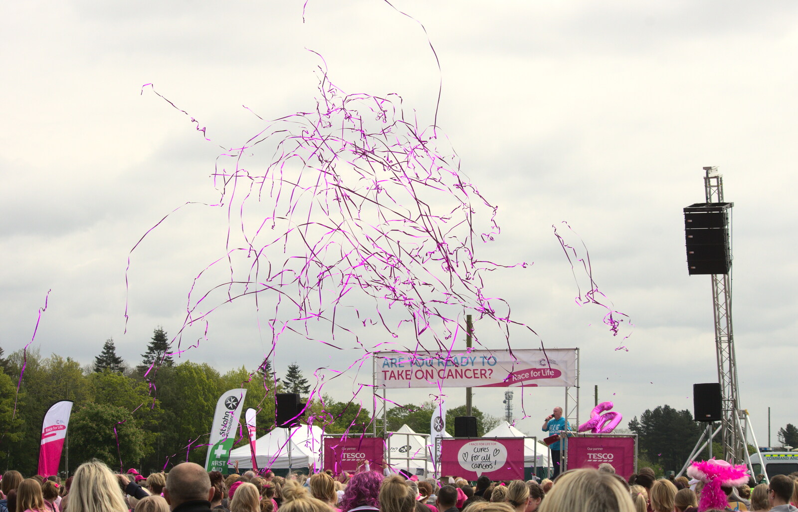 A bunch of shiny streamers are let off from Isobel's Race for Life, Costessey, Norwich - 15th May 2016