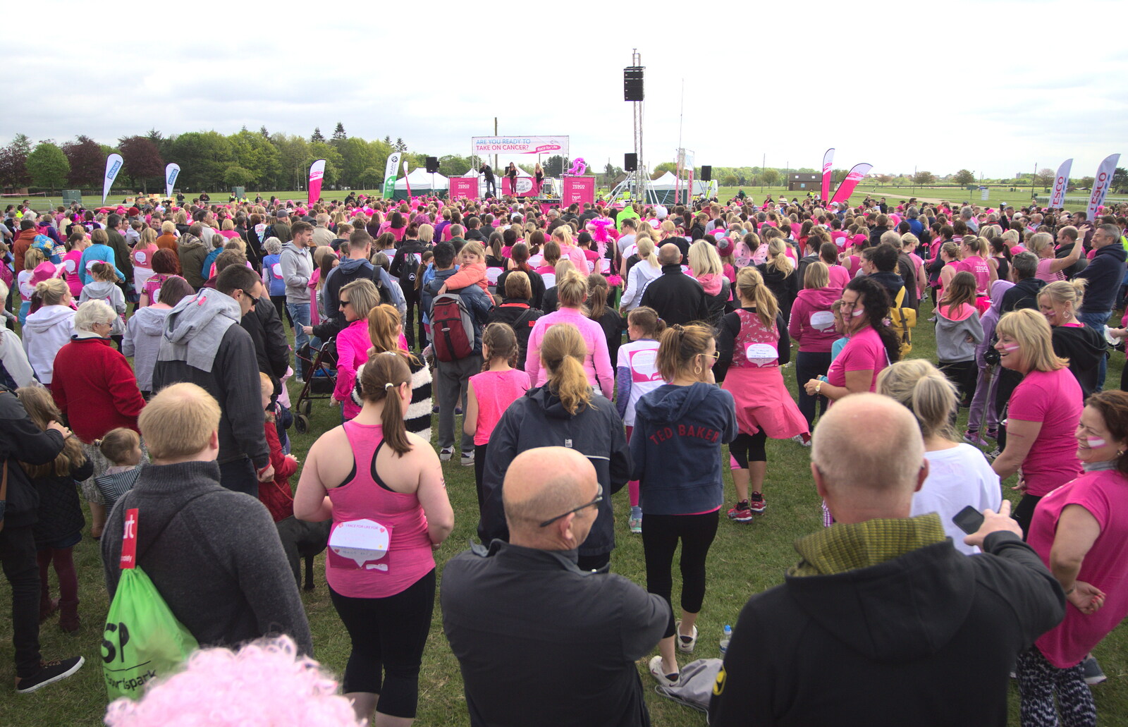 A view of the crowd from Isobel's Race for Life, Costessey, Norwich - 15th May 2016
