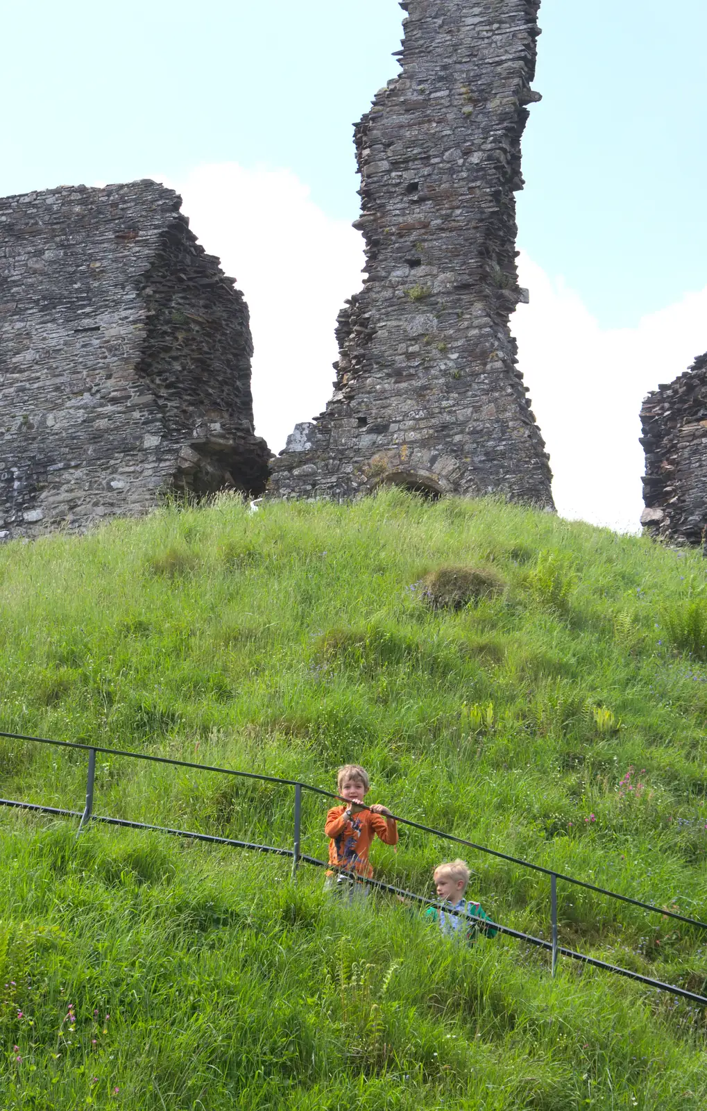 The improbably-stacked ruins of Okehampton Castle, from A Visit to Okehampton Castle and Dartmoor, Devon  - 28th May 2016