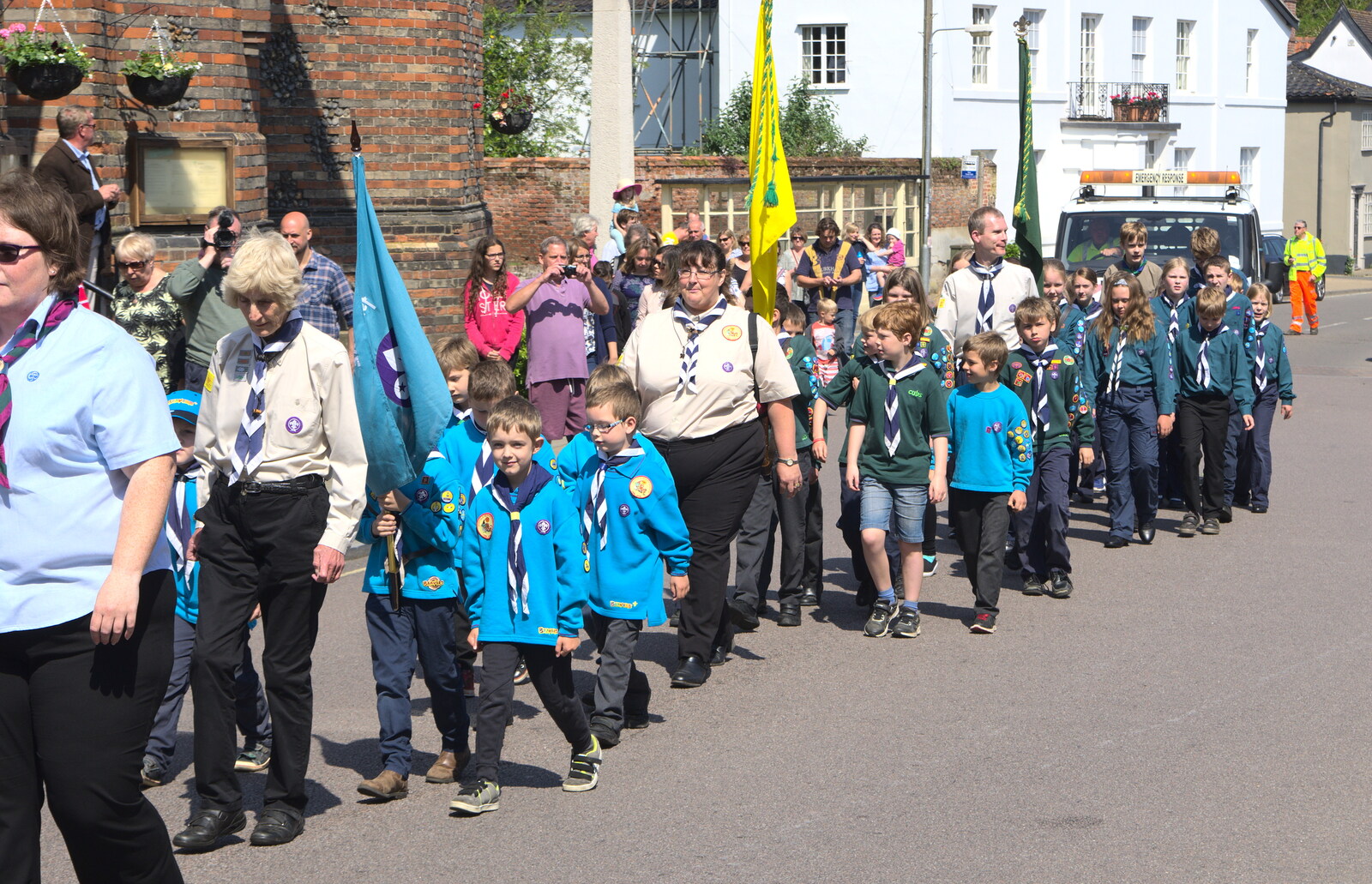 The Beavers and Scouts are off too from A Trip to the Office and the Mayor-Making Parade, Eye, Suffolk - 4th June 2016