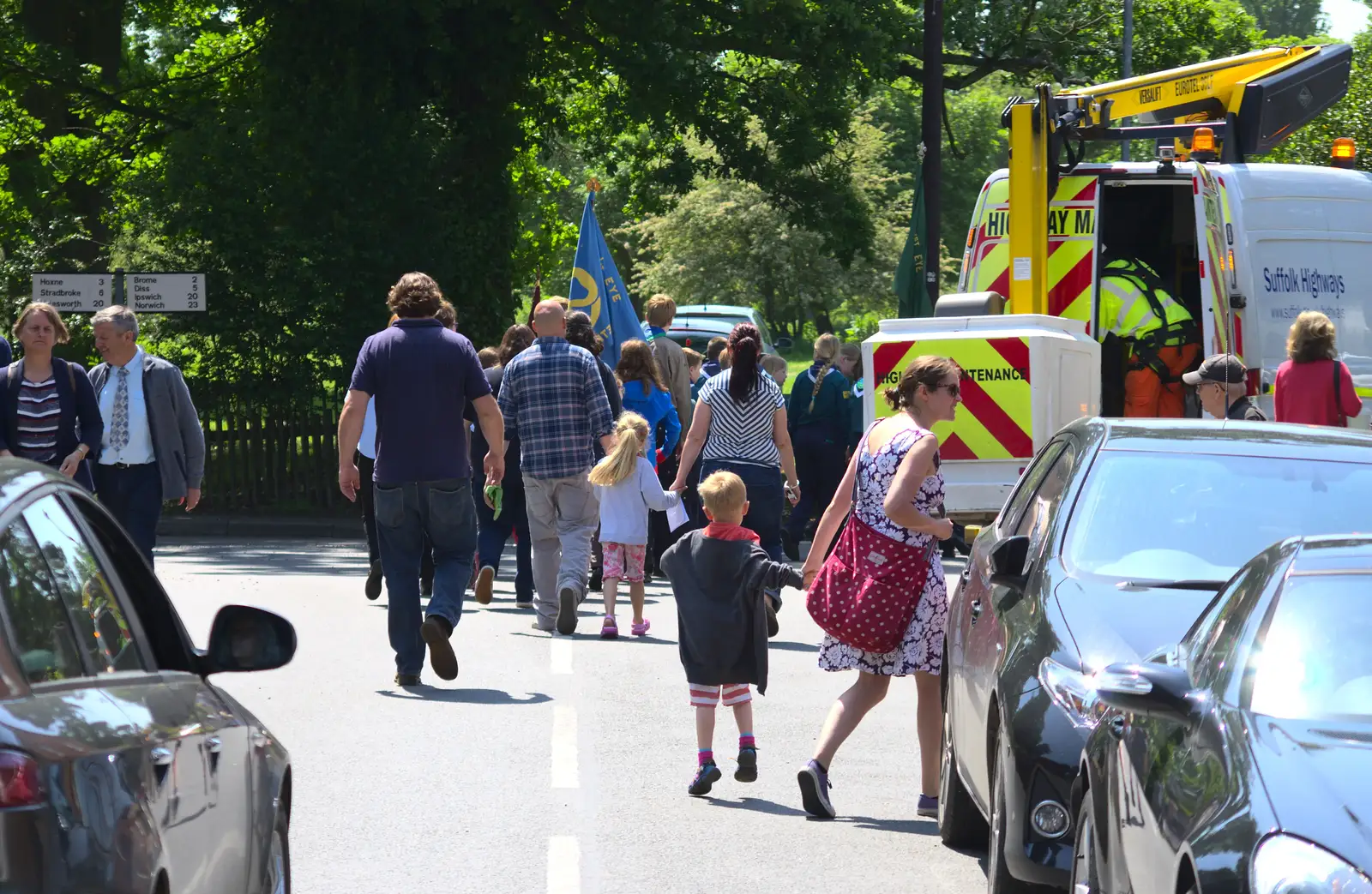 Isobel and Harry, from A Trip to the Office and the Mayor-Making Parade, Eye, Suffolk - 4th June 2016