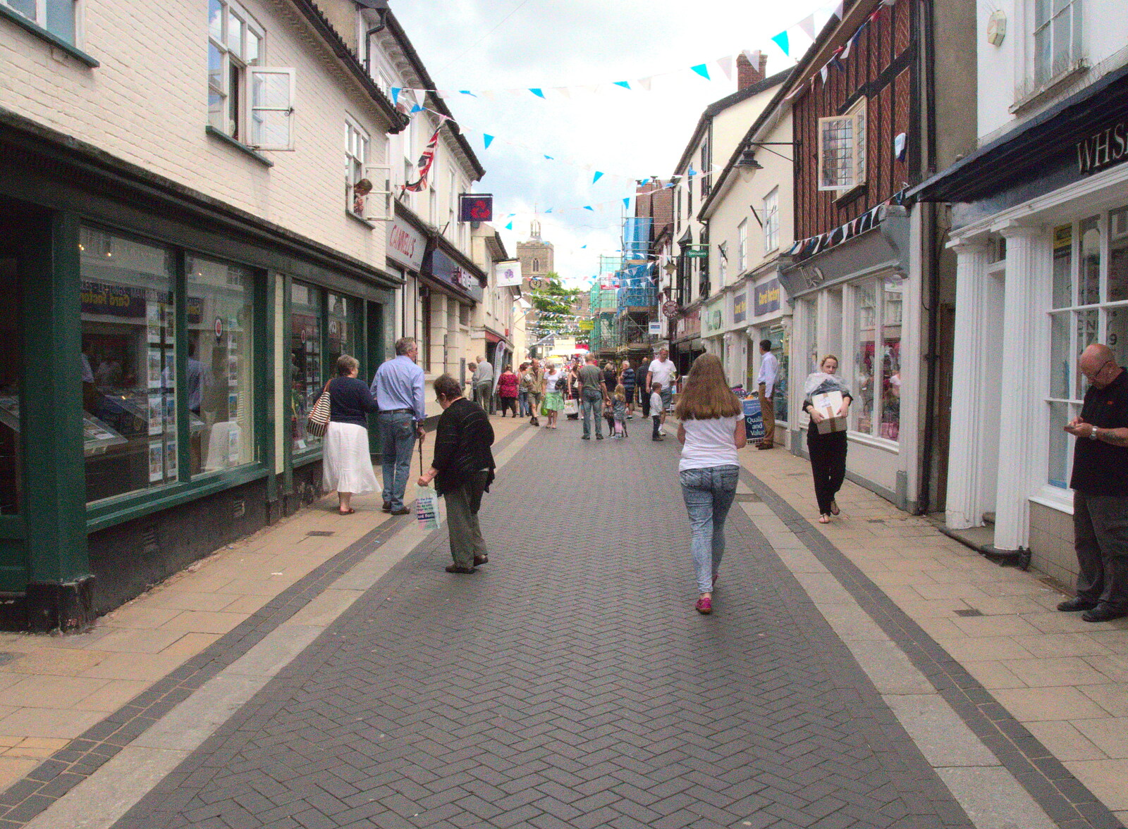 Mere Street in Diss with a load of bunting out from A Trip to Norwich and Diss Markets, Norfolk - 25th June 2016