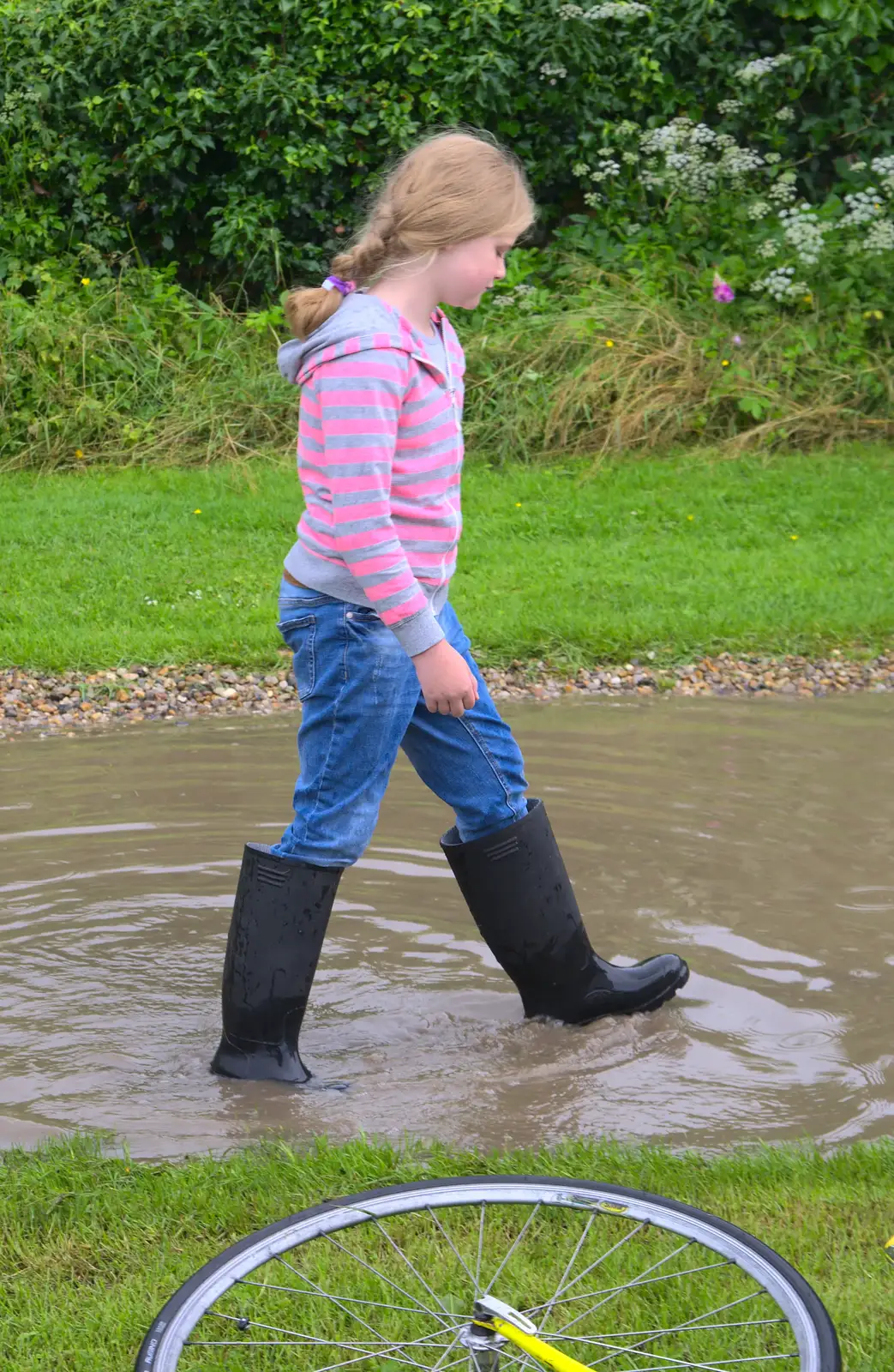 Jessica splashes around in wellies, from Thrandeston Pig, Little Green, Thrandeston, Suffolk - 26th June 2016