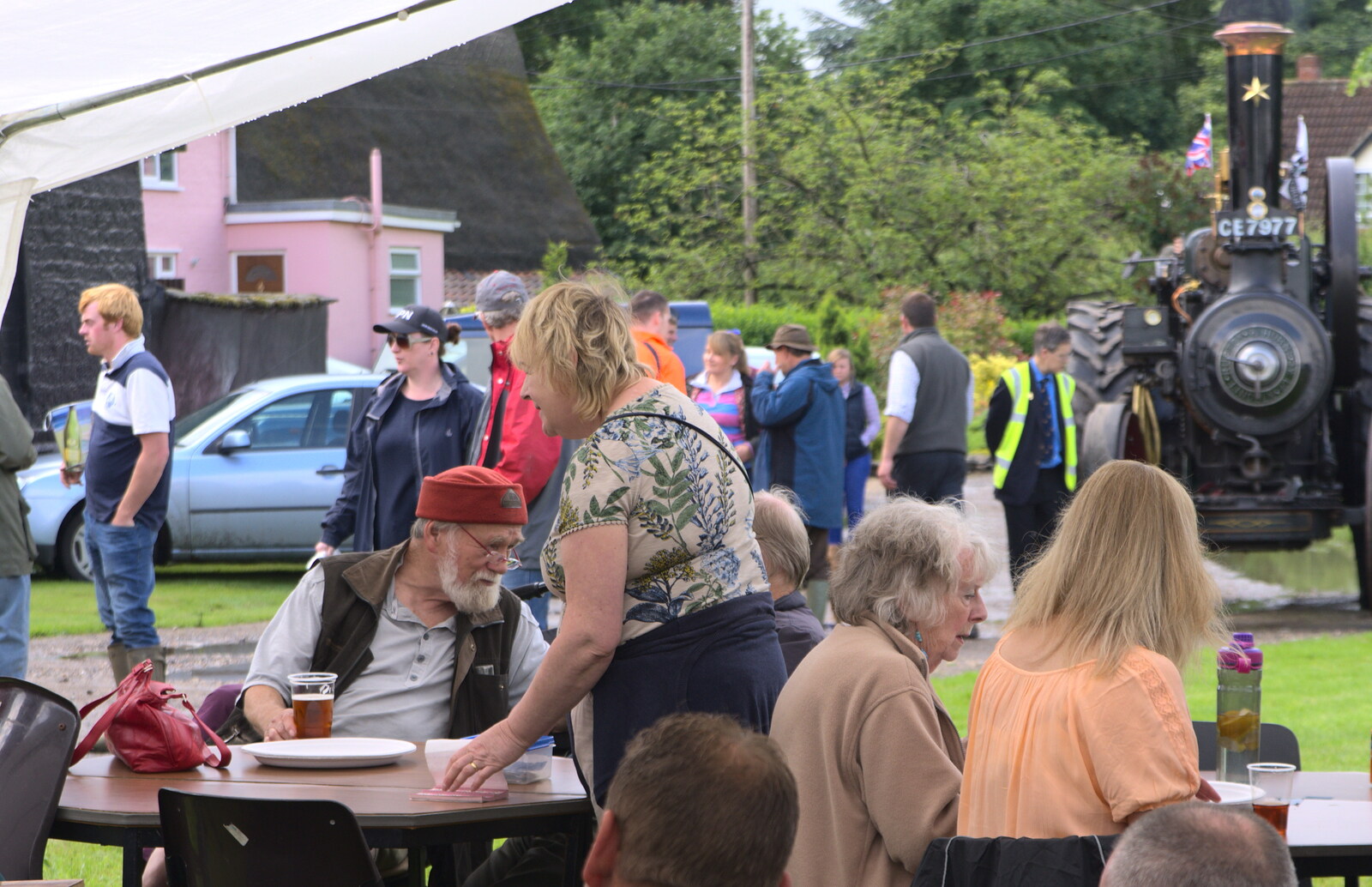 Mingling crowds from Thrandeston Pig, Little Green, Thrandeston, Suffolk - 26th June 2016