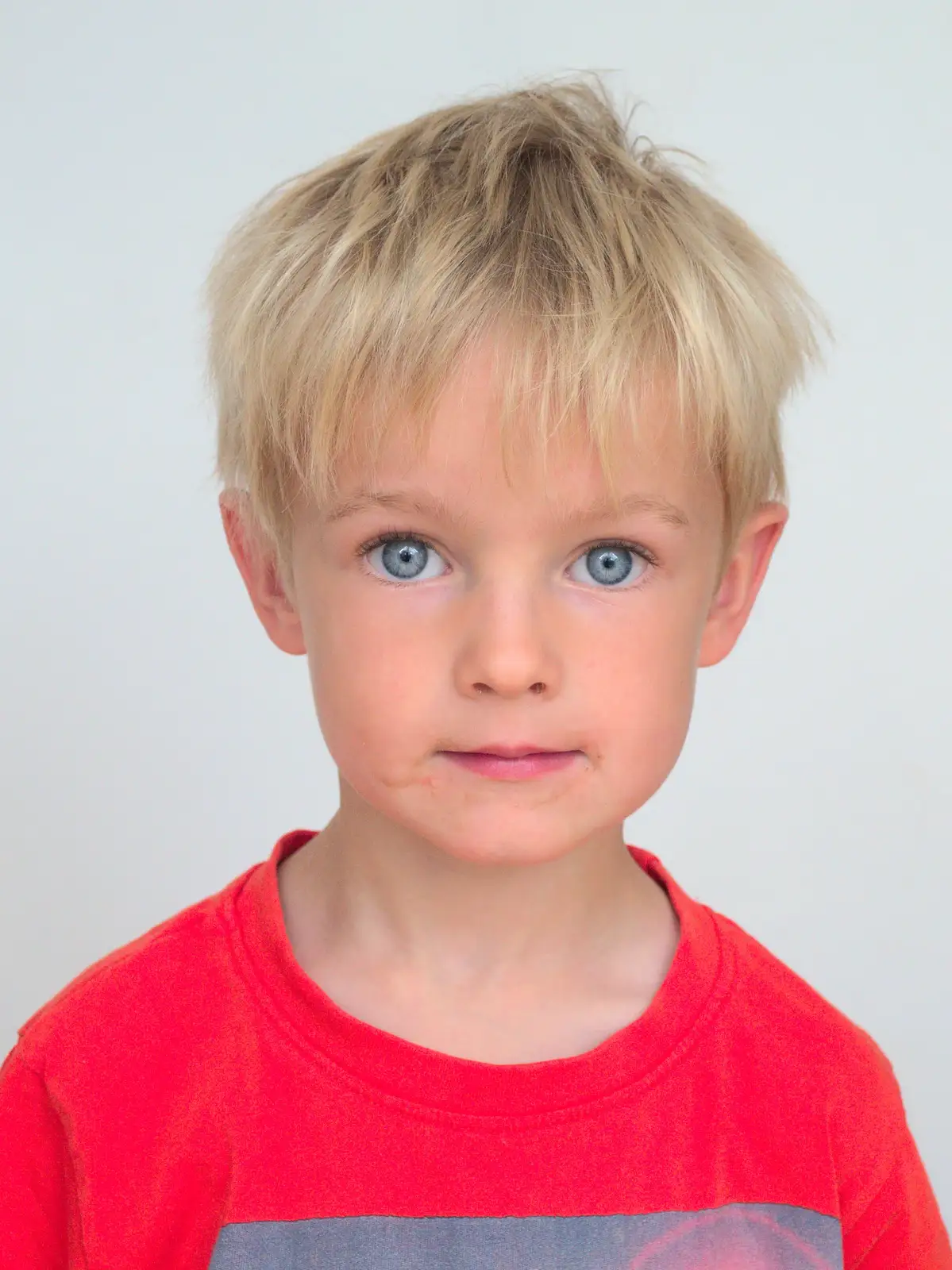 Harry does a portrait for something, from Harry's Sports Day and a London March, Southwark and Eye, Suffolk - 7th July 2016