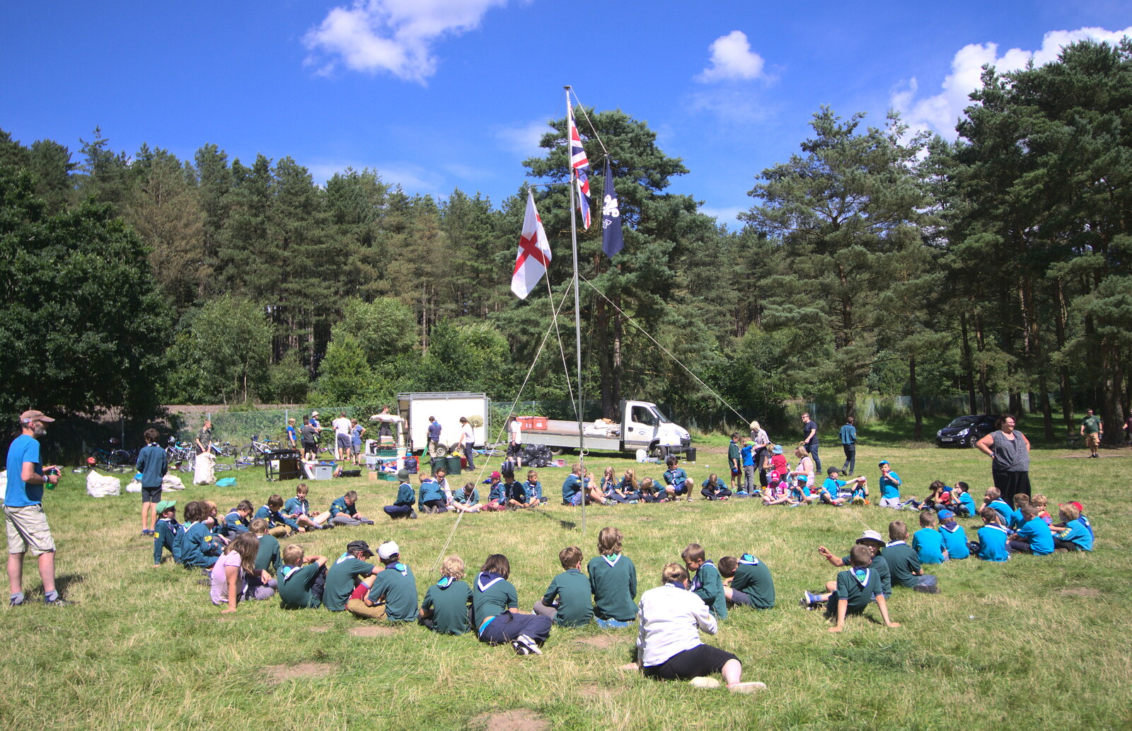 All the Scouts, Cubs and Beavers around the flag from Fred's Camping, Curry and the Closing of B&Q, Thetford, Diss  and Ipswich - 16th July 2016