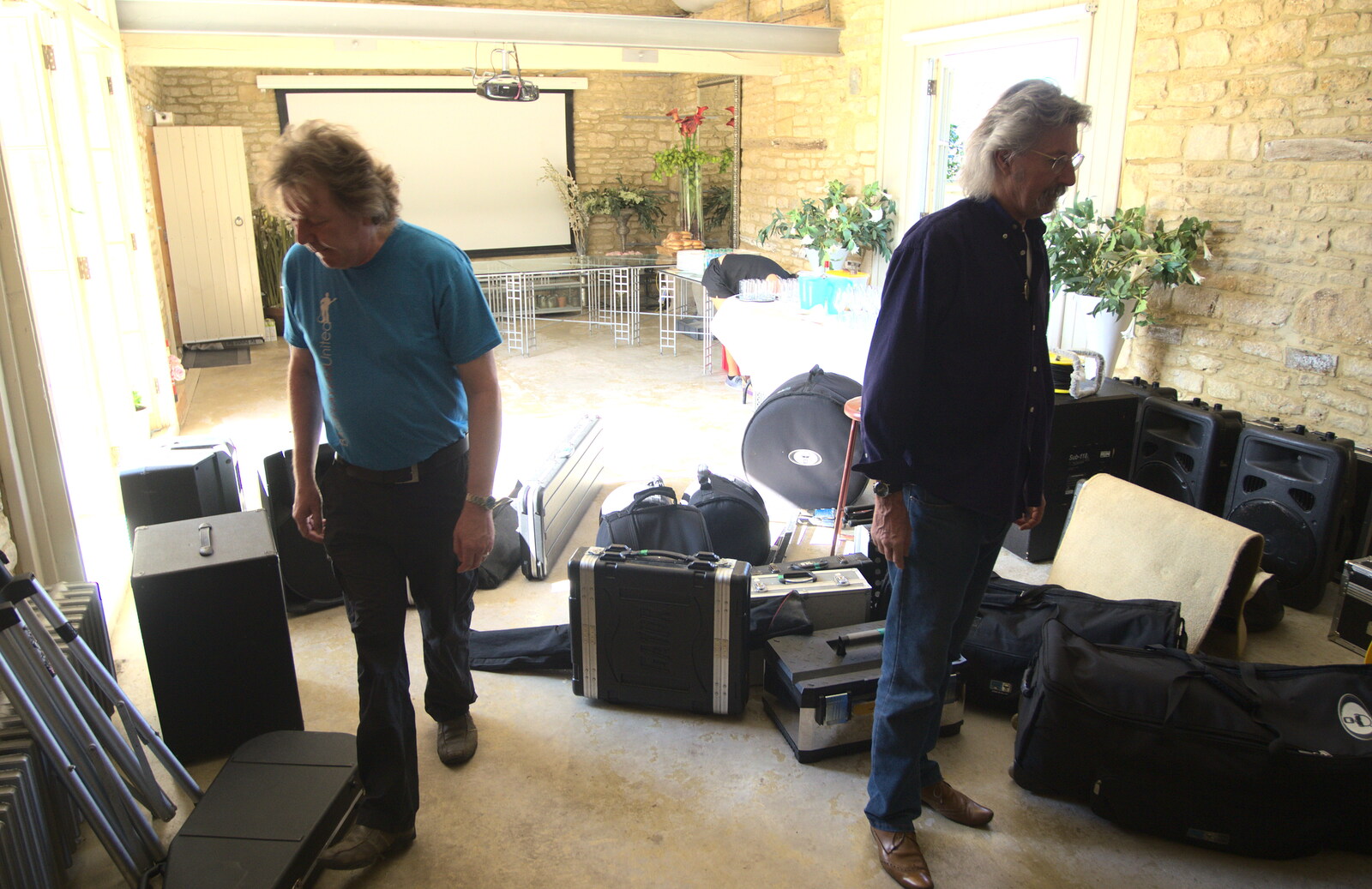 Max and Rob unpack stuff from The BBs' Last Tango in Tewkesbury, Middle Stanley, Gloucestershire - 23rd July 2016