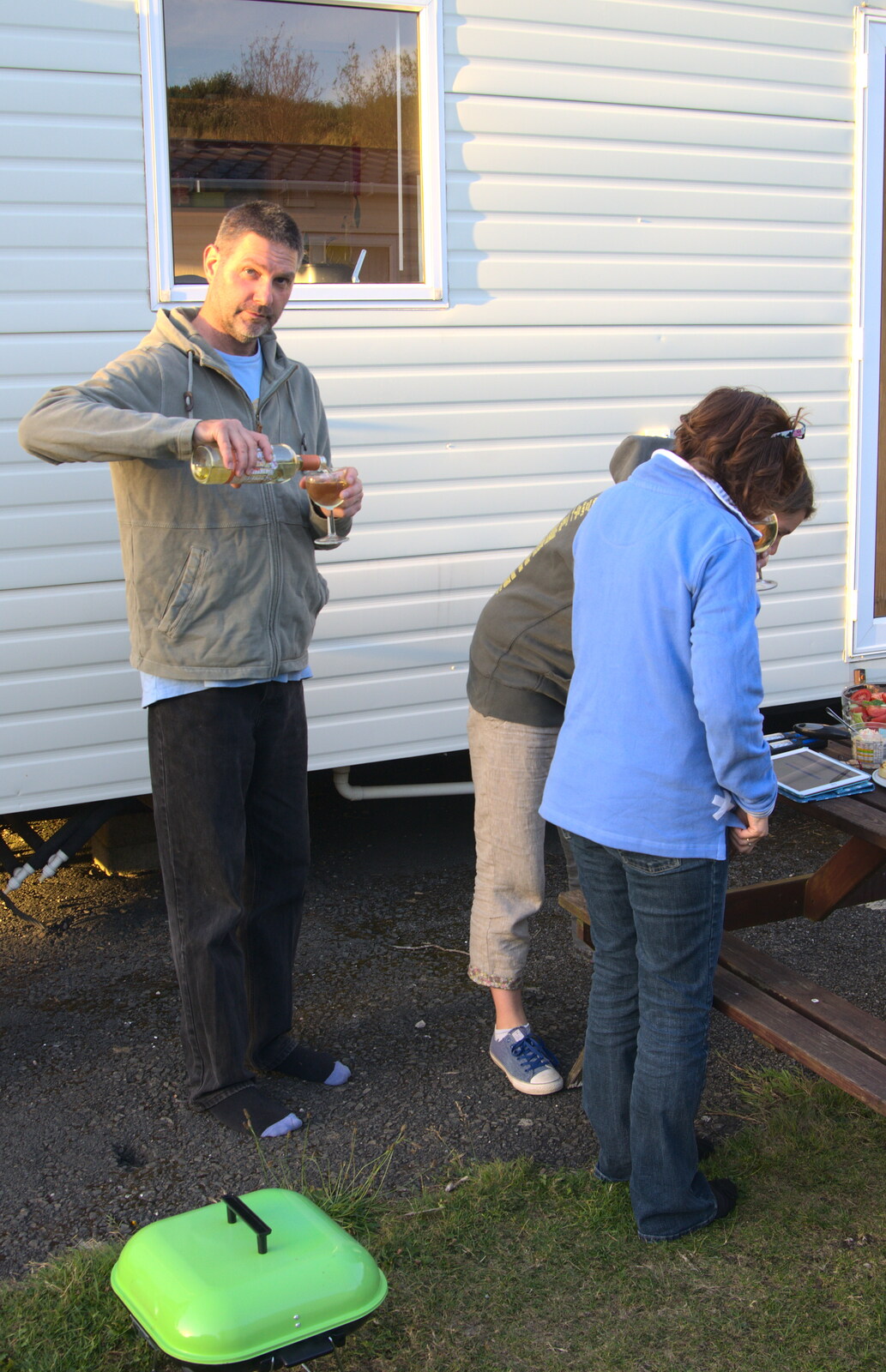 Sean pours a glass of wine from Camping With Sean, Ashburton, Devon - 8th August 2016