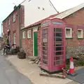 A derelict K6 phone box outside the Nelson Head, A Trip to Waxham Sands,  Horsey, Norfolk - 27th August 2016