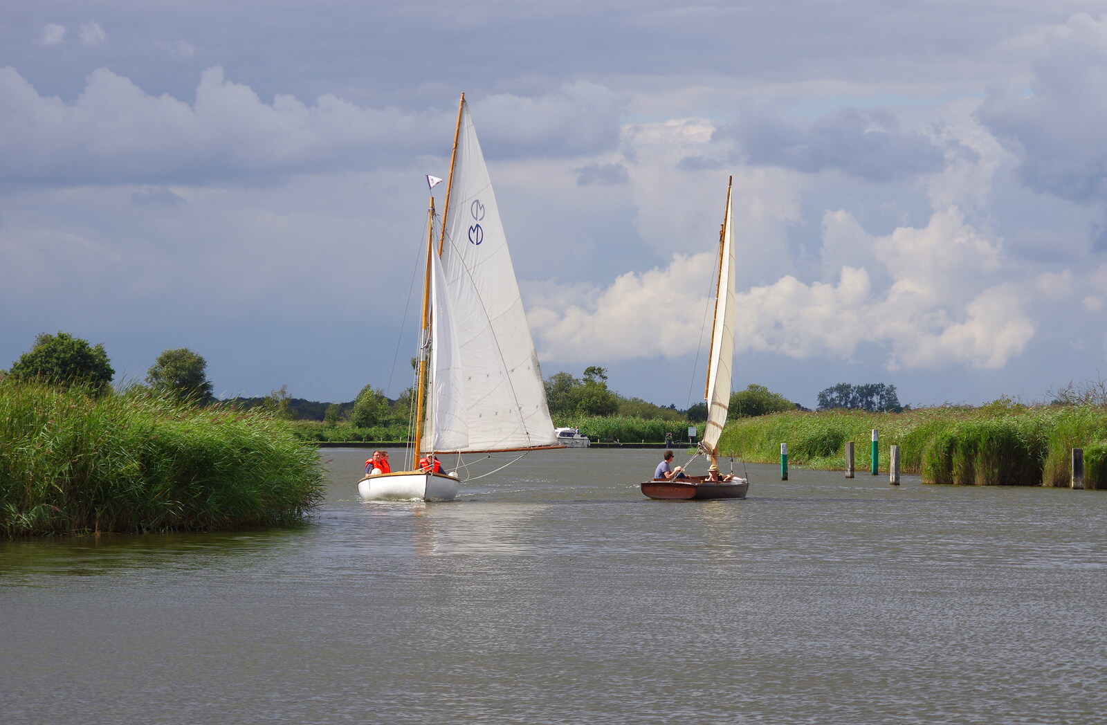 A quintessential broads boating scene from A Trip to Waxham Sands,  Horsey, Norfolk - 27th August 2016