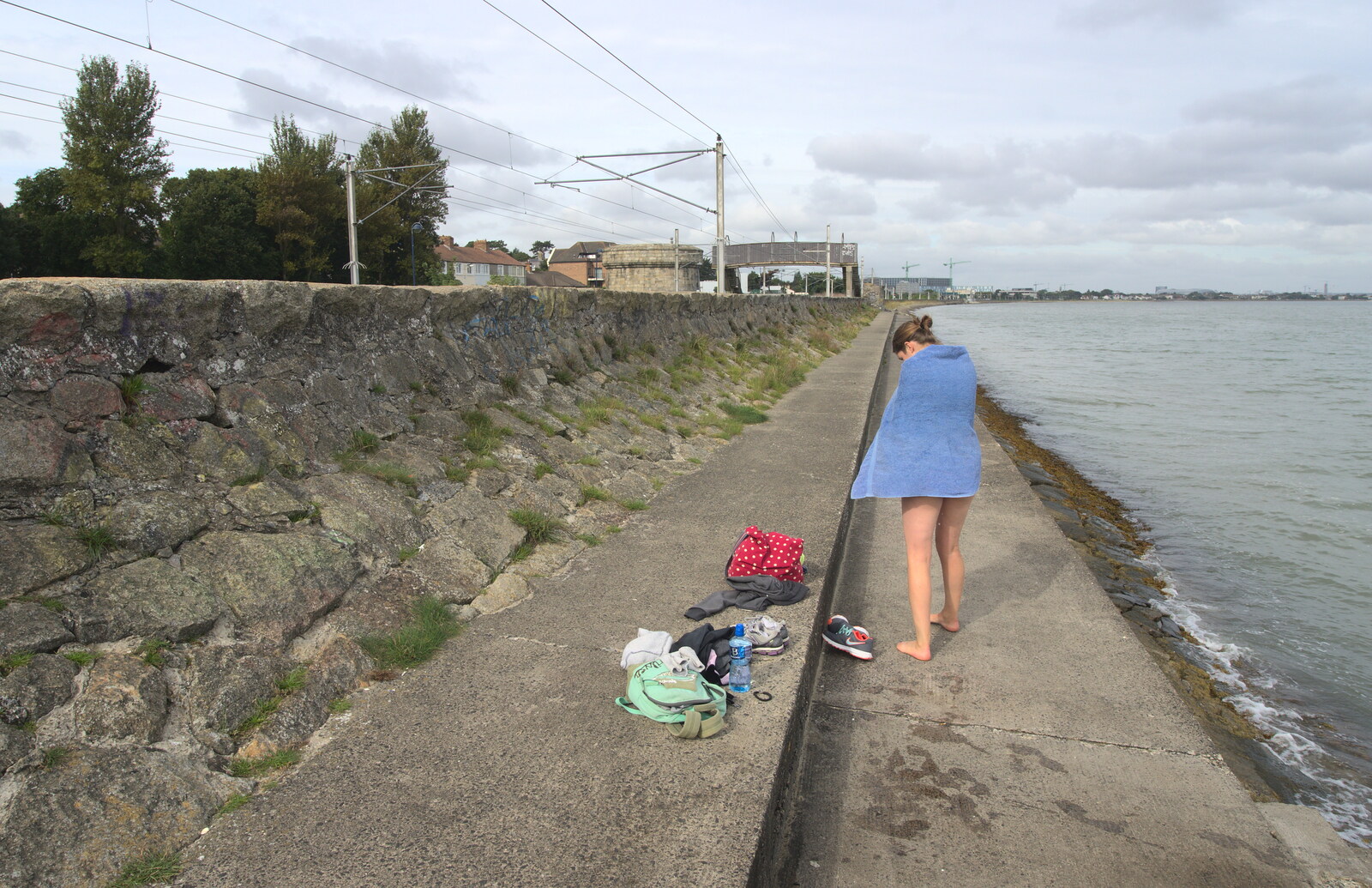 Isobel towels off from Sion Hill and Blackrock for the Day, Dublin, Ireland - 17th September 2016
