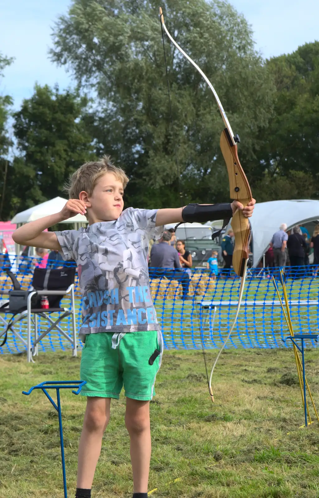 An arrow flies, from The Eye Scouts Duck Race, The Pennings, Eye, Suffolk - 24th September 2016