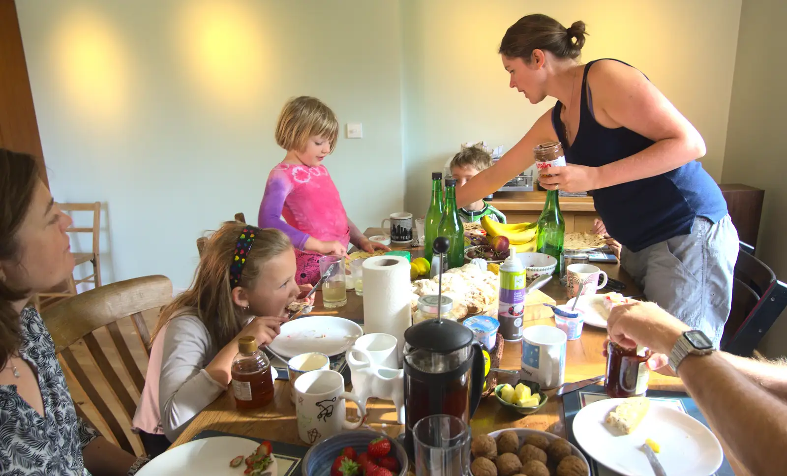 Load of people round the breakfast table, from A Visit from the Swiss Cambridge Massive, Suffolk - 25th September 2016