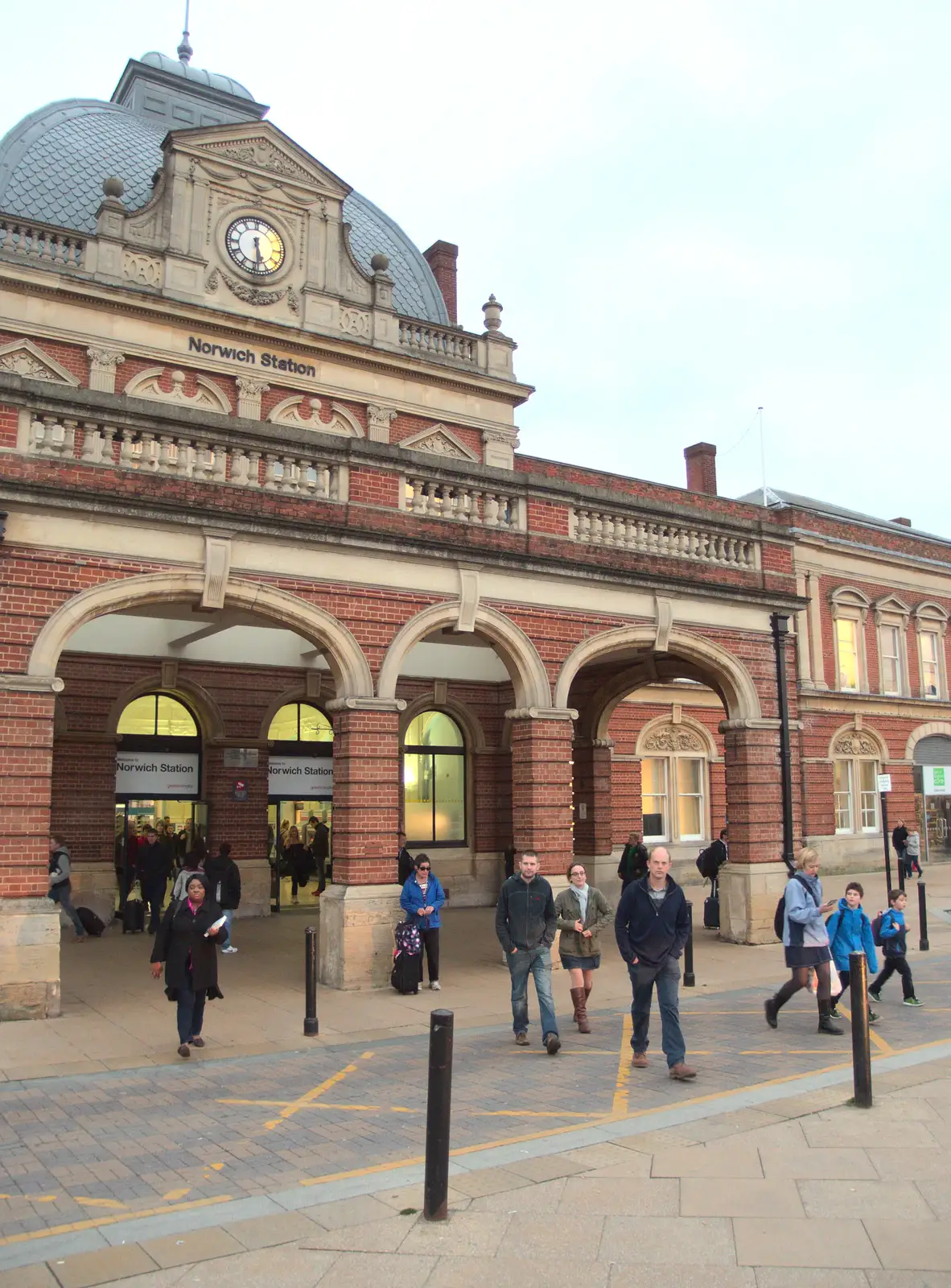 Phil, Suey and Paul outside Norwich Station, from The Norwich Beer Festival, St. Andrew's Hall, Norwich, Norfolk - 26th October 2016