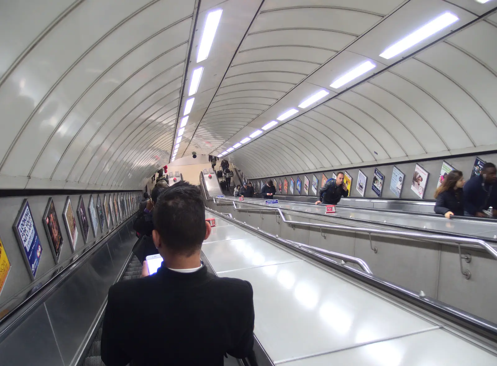 Tottenham Hale Underground, from Droidcon 2016, Islington, London - 27th October 2016