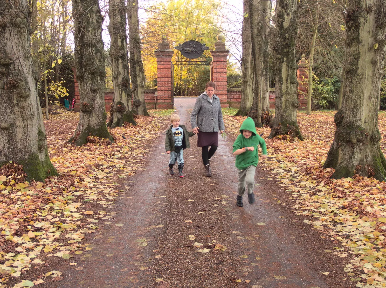 The gang walk back from the pub, from Apples and Electromagnets, Norfolk and Suffolk - 6th November 2016