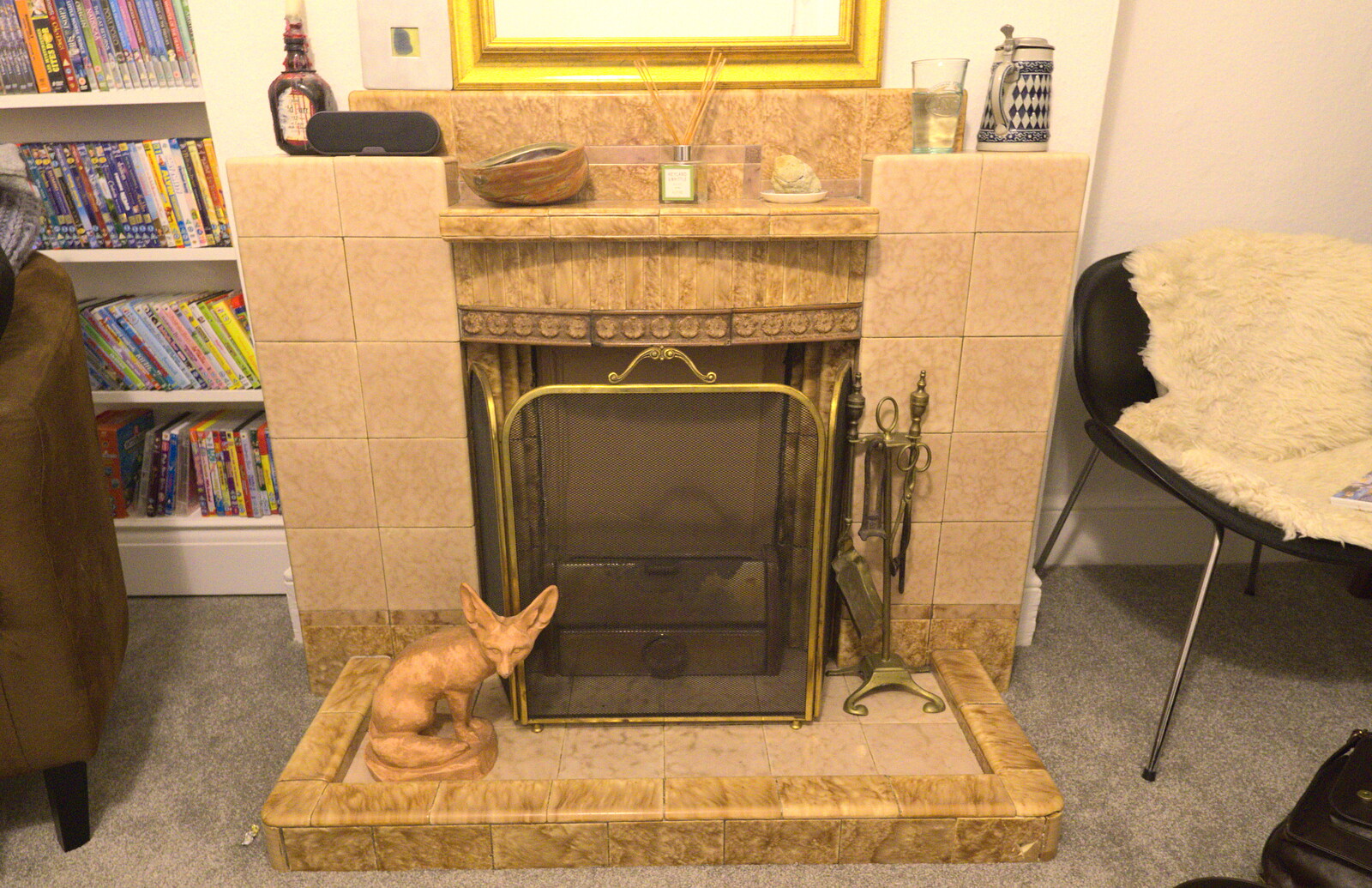 Classic 1930s fireplace from Fondue with the Swiss Massive, Gwydir Street, Cambridge - 19th November 2016