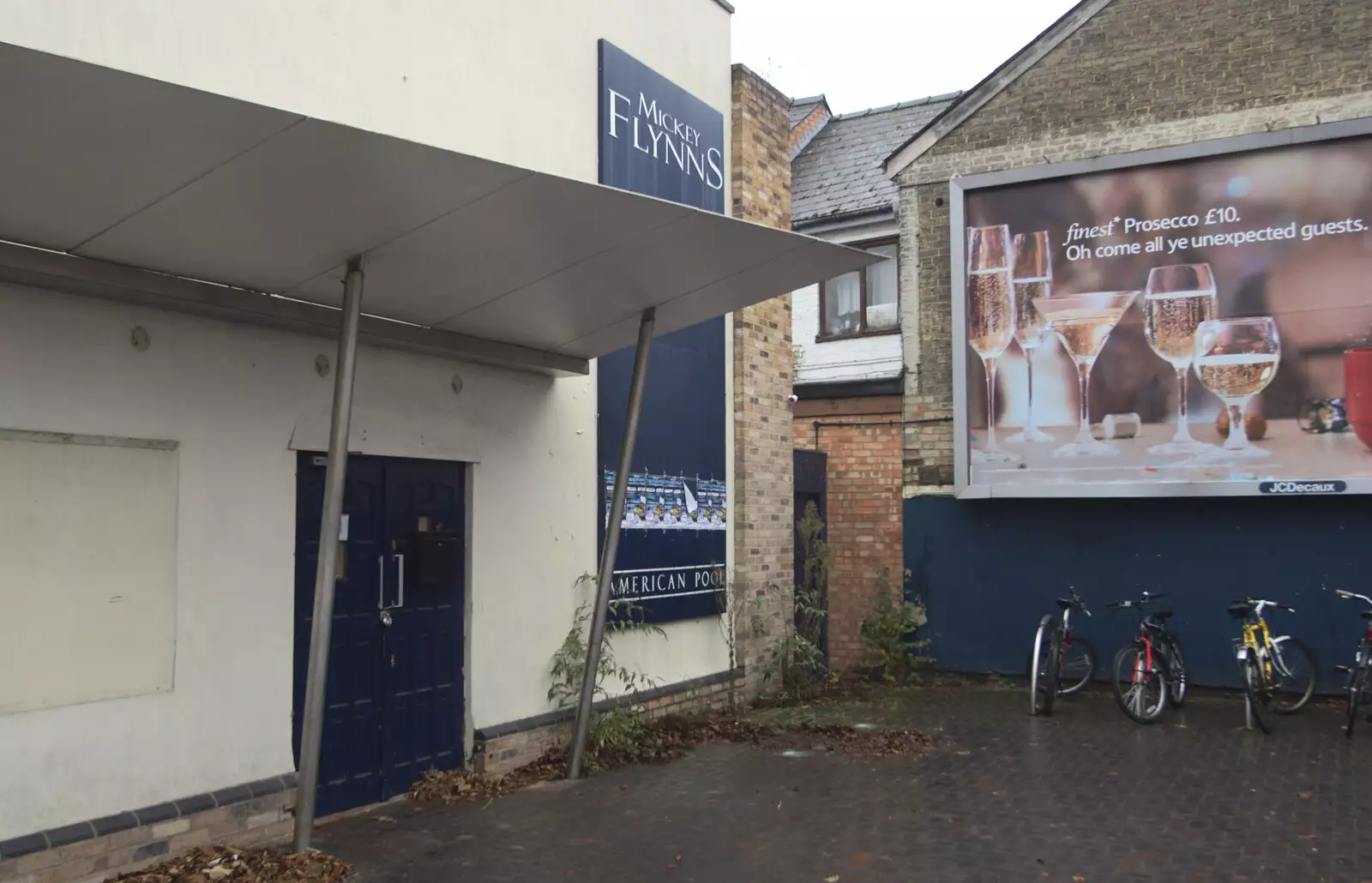 The derelict Mickey Flynn's pool hall, from Fondue with the Swiss Massive, Gwydir Street, Cambridge - 19th November 2016