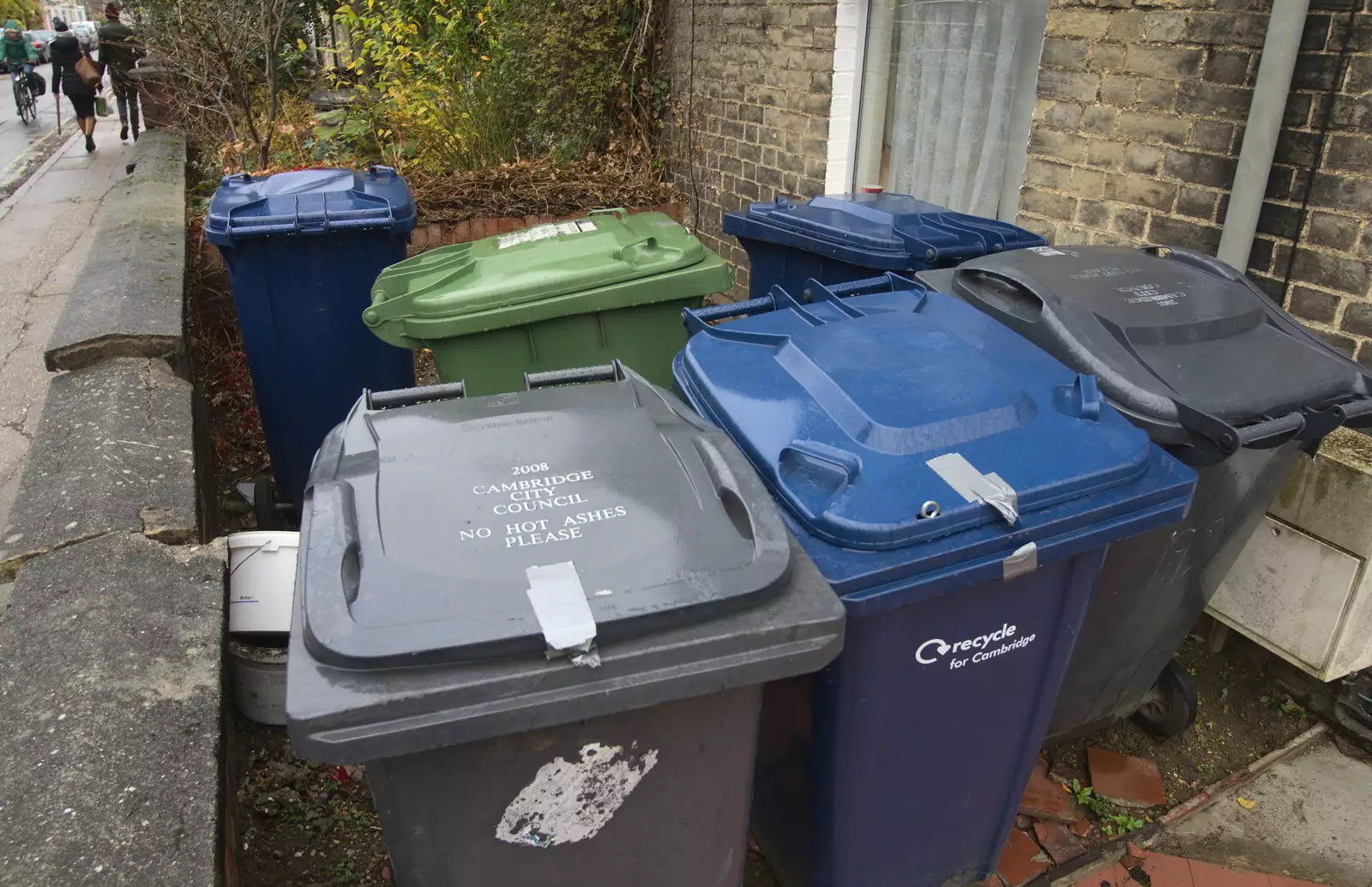 Cambridge Bin Chaos, from Fondue with the Swiss Massive, Gwydir Street, Cambridge - 19th November 2016