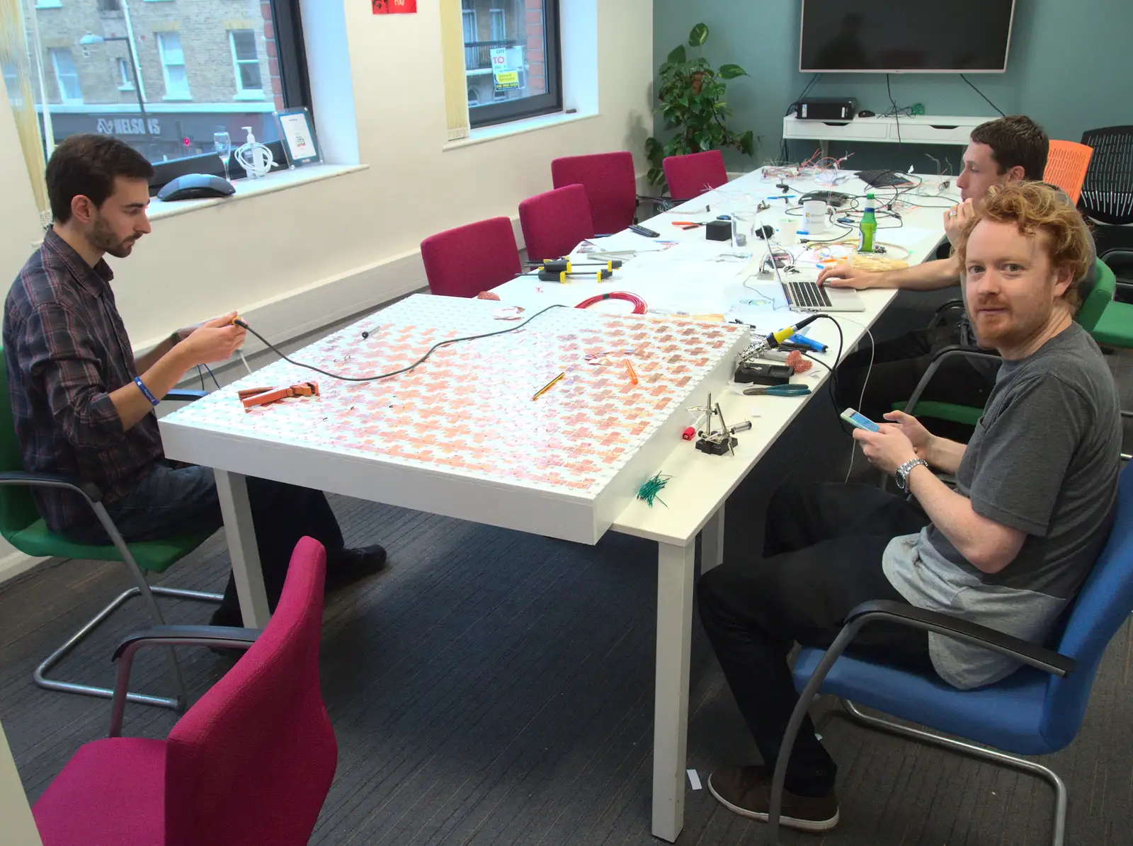 David and Mike work on the monster LED panel, from Innovation Week and a Walk Around the South Bank, Southwark - 8th December 2016