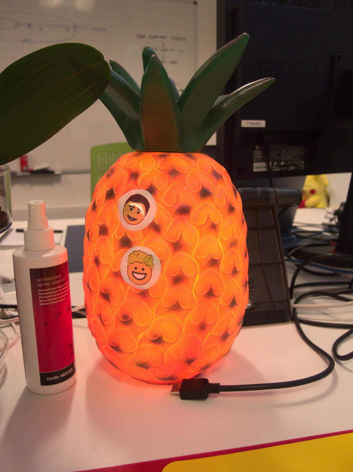 A light-up pineapple from Innovation Week and a Walk Around the South Bank, Southwark - 8th December 2016