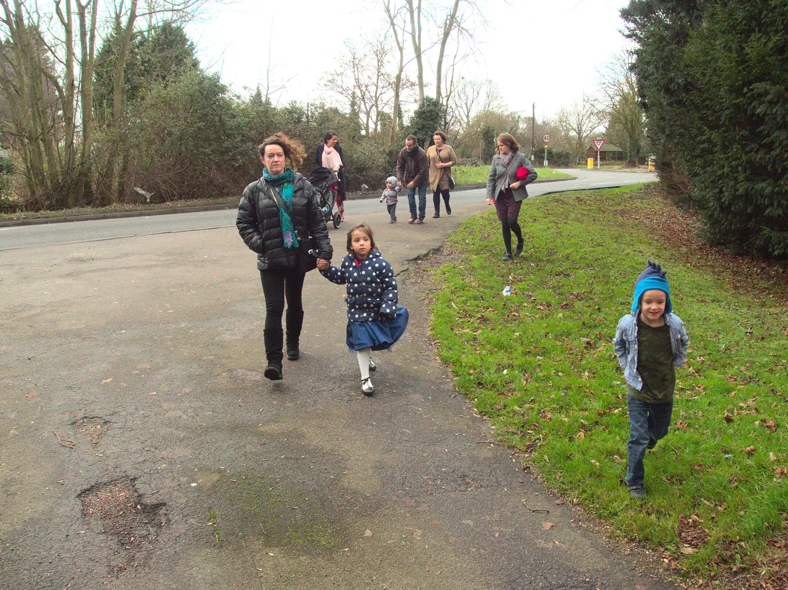 We walk back up the Oaksmere's drive, from Christmas and All That, Brome, Suffolk - 25th December 2016