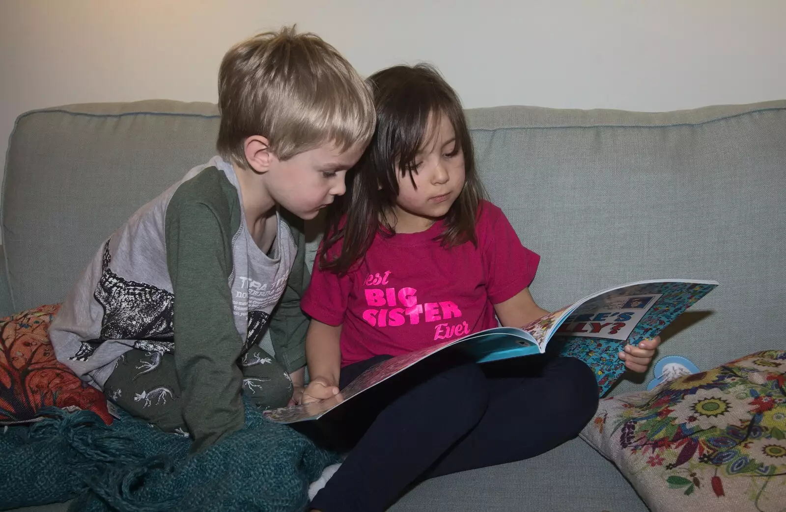 Harry and Analua read 'Where's Wally?', from Christmas and All That, Brome, Suffolk - 25th December 2016