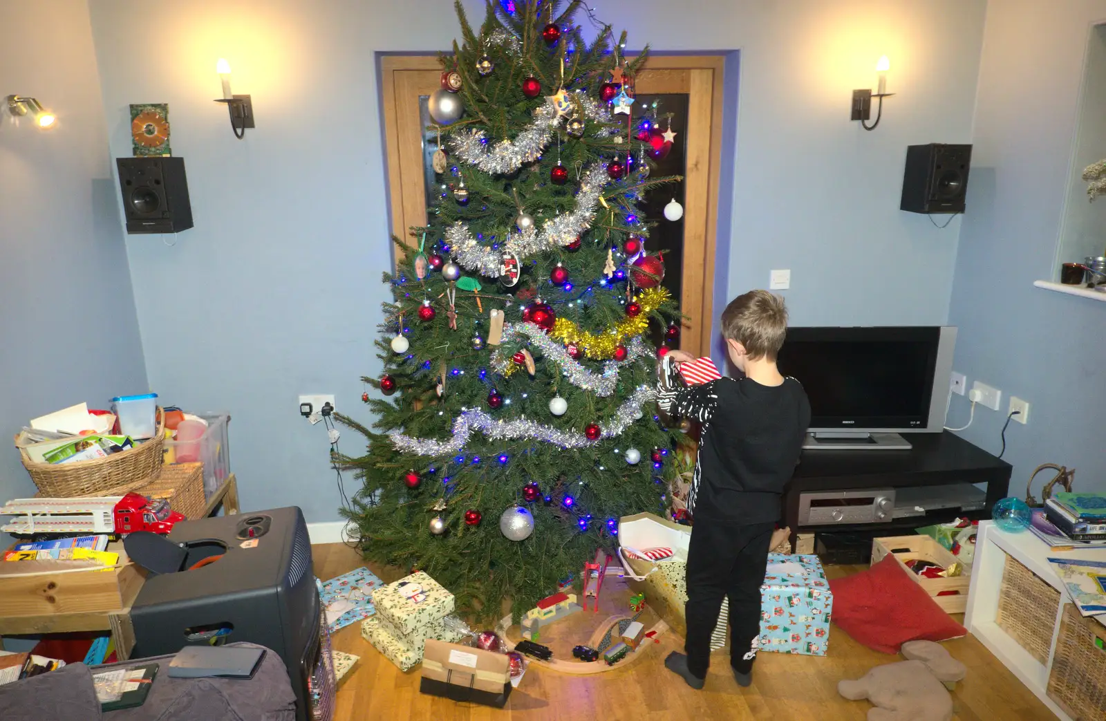 Fred checks the tree, from Christmas and All That, Brome, Suffolk - 25th December 2016