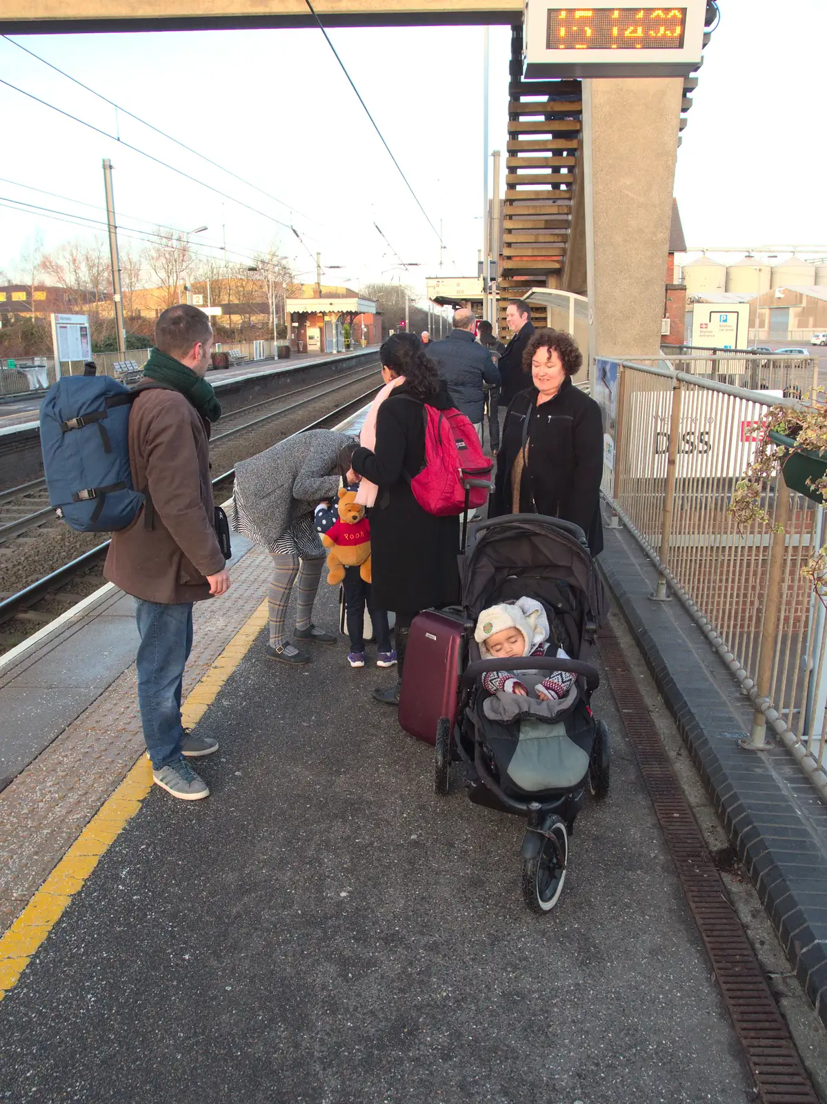 Under the bridge at the station, from Boxing Day in Southwold, Suffolk - 26th December 2016