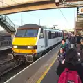 The train rolls in, Boxing Day in Southwold, Suffolk - 26th December 2016